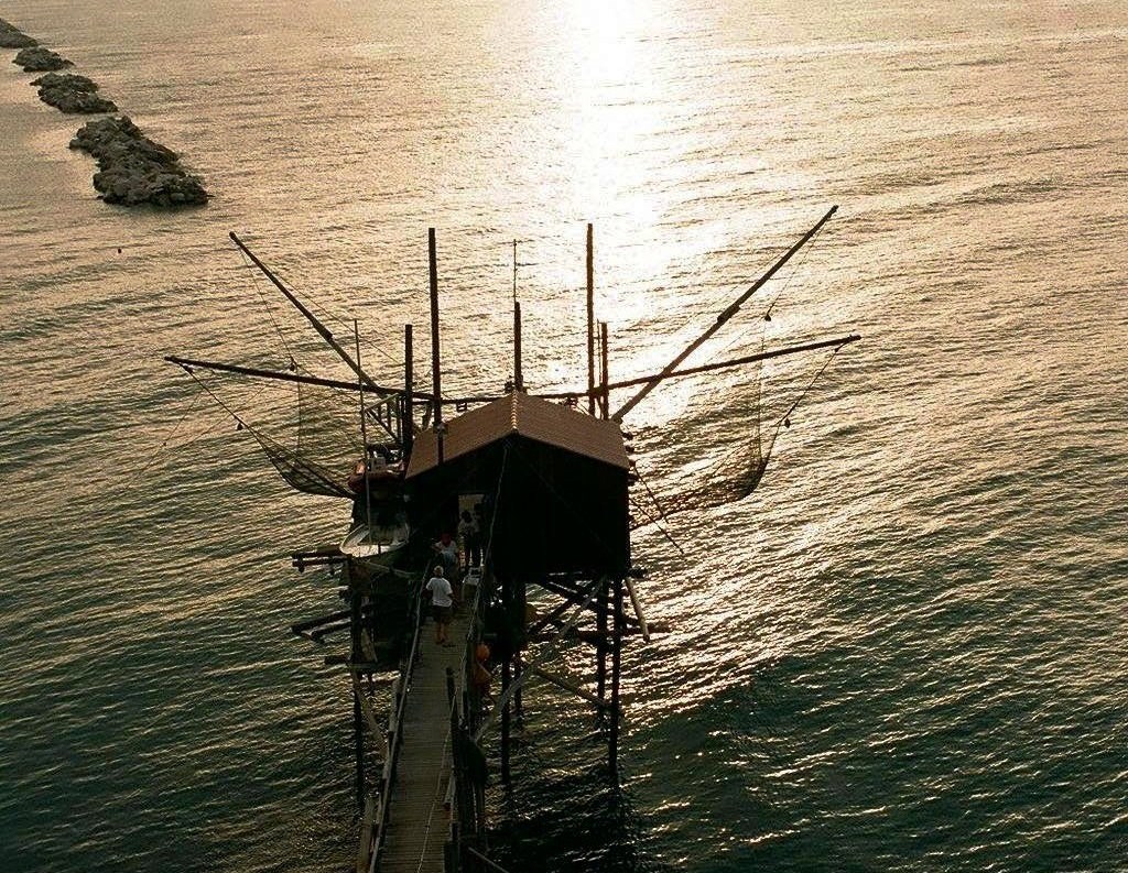"a cena sull'acqua"...solo per pochi..