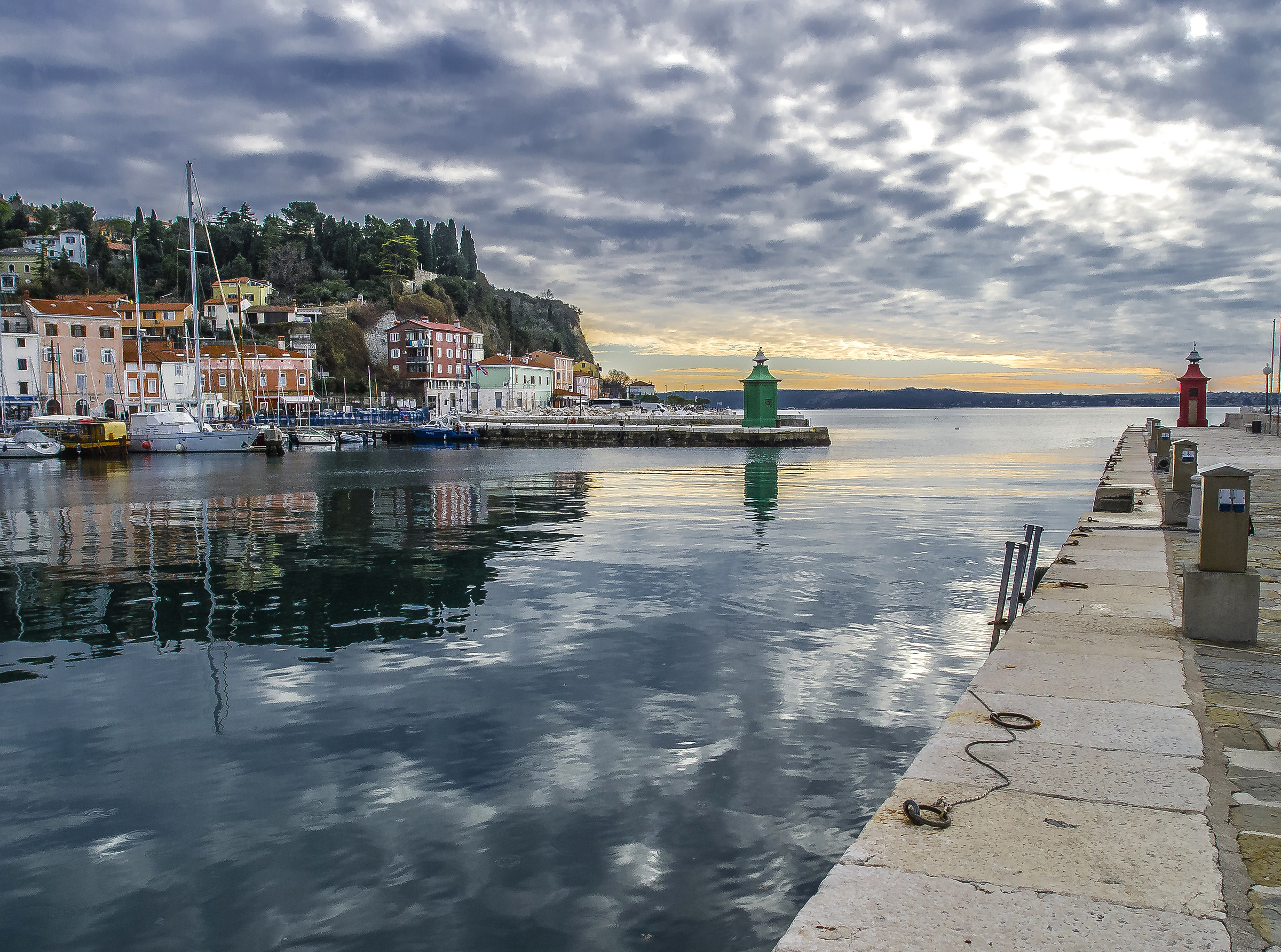 Pirano- Piran; Port olimpus XZ1