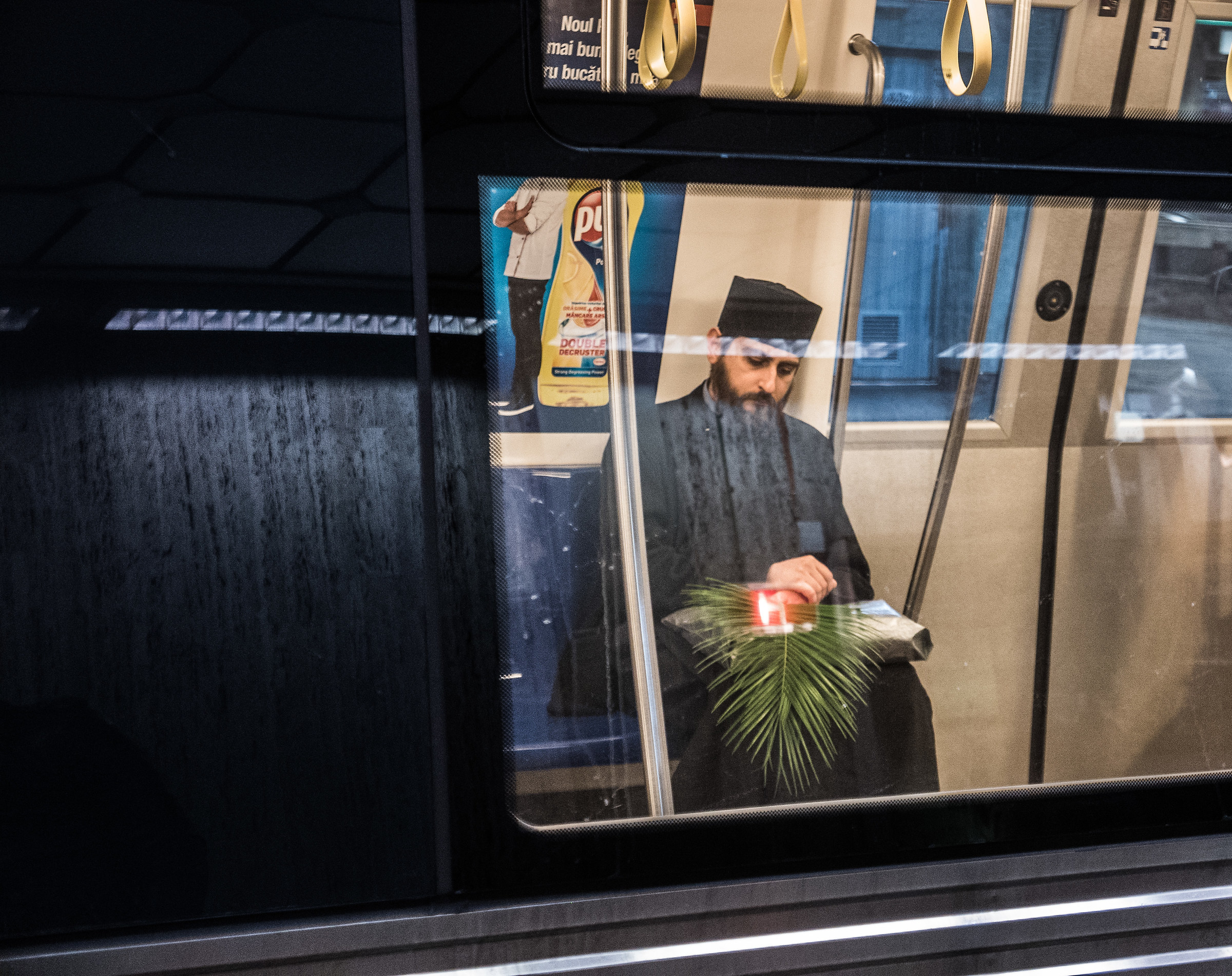 Street photography, metro