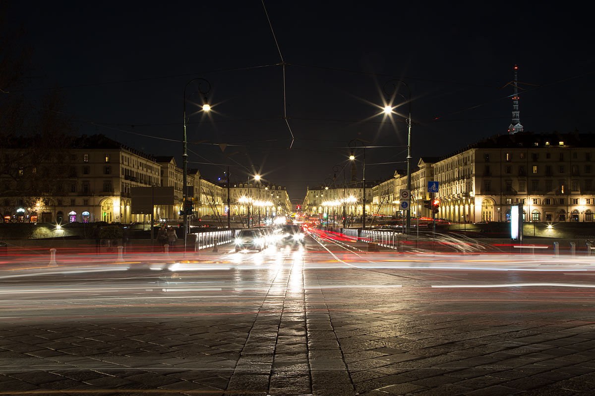 Luci sul salotto di Torino
