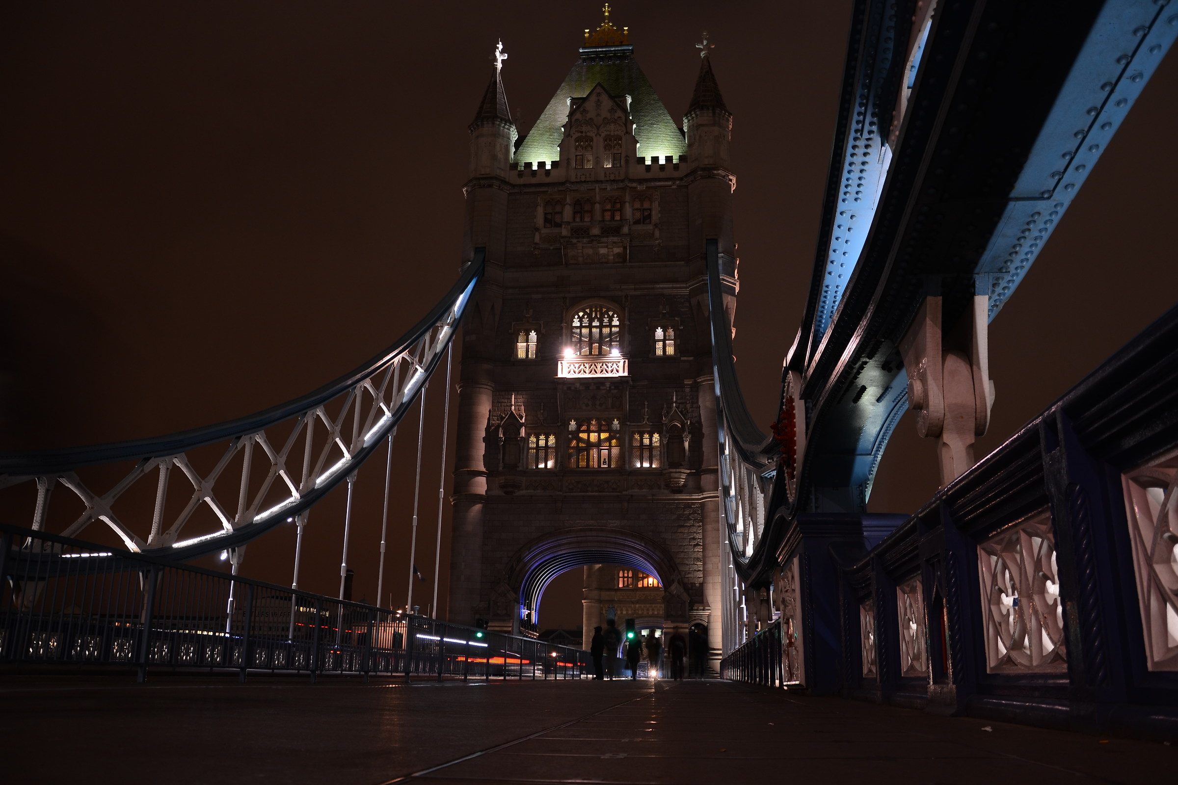 London - Walking on Tower Bridge