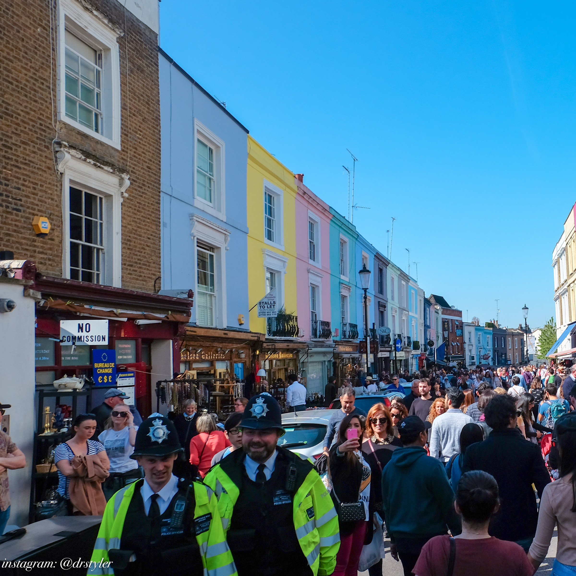 Ordinary life in portobello rd