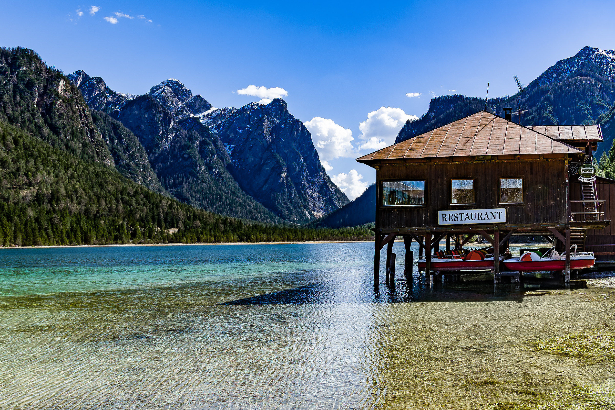 Toblacher Restaurant on Lake