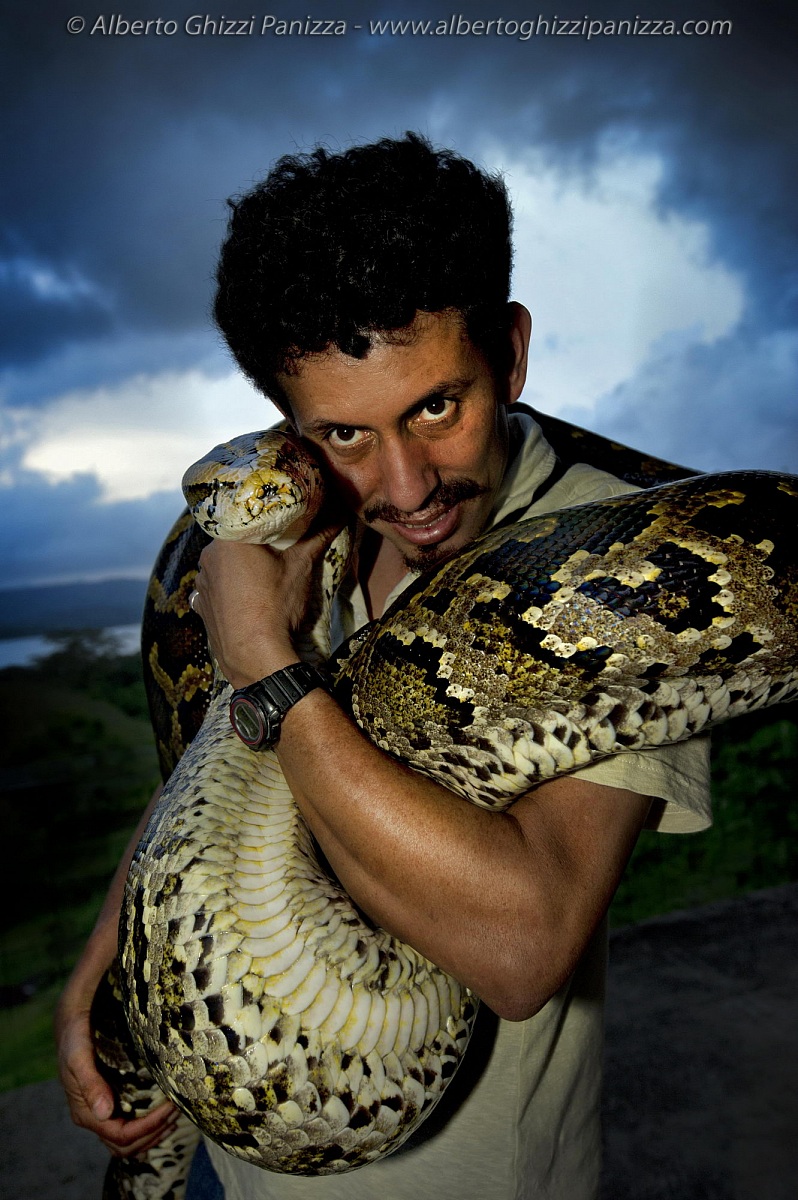 Addomesticatore di serpenti