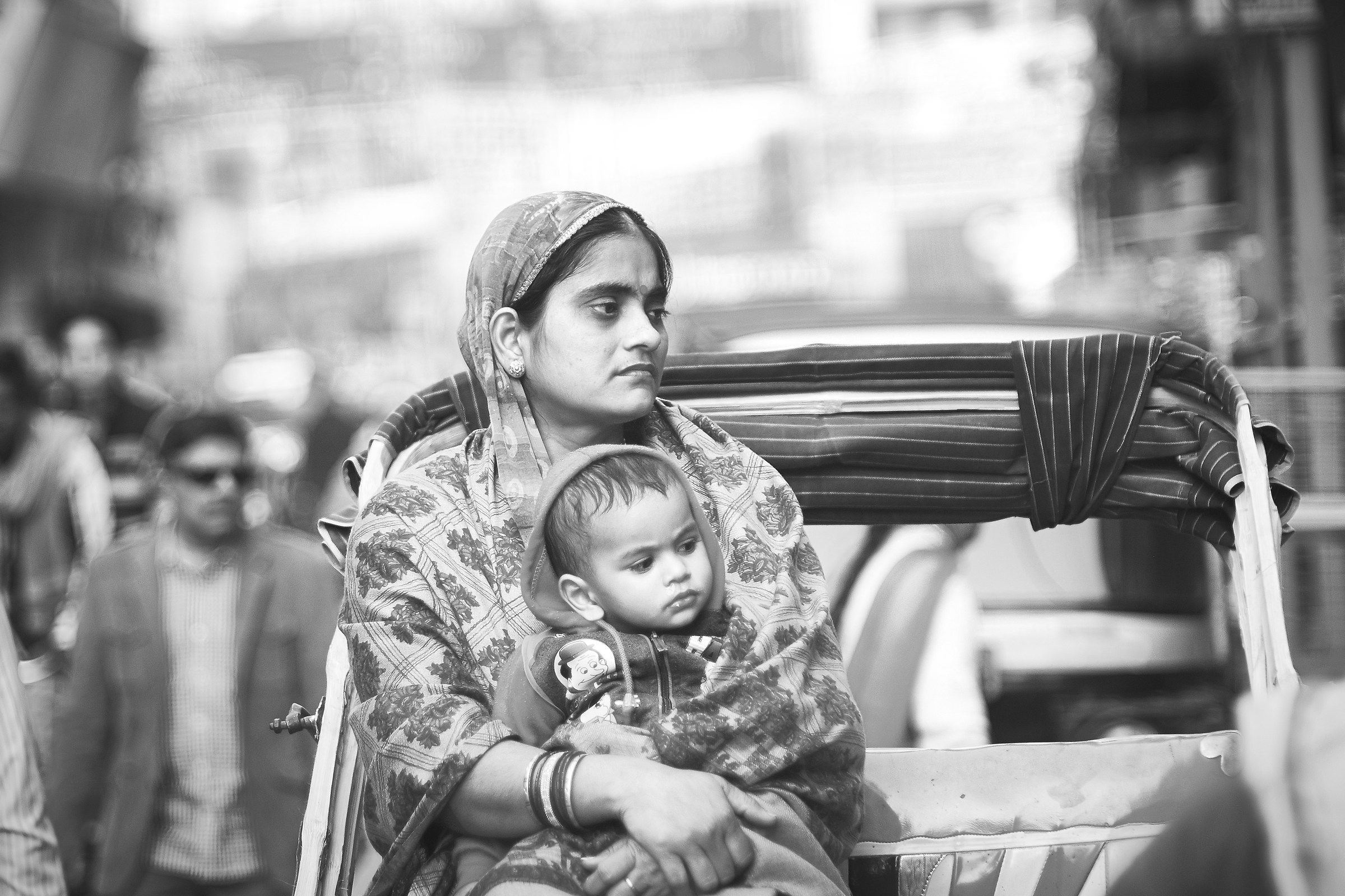 mother and child in Varanasi