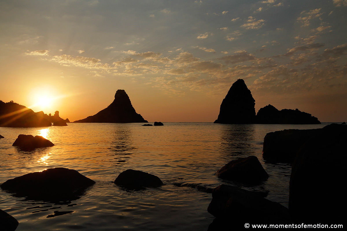 Alba the Faraglioni of Acitrezza