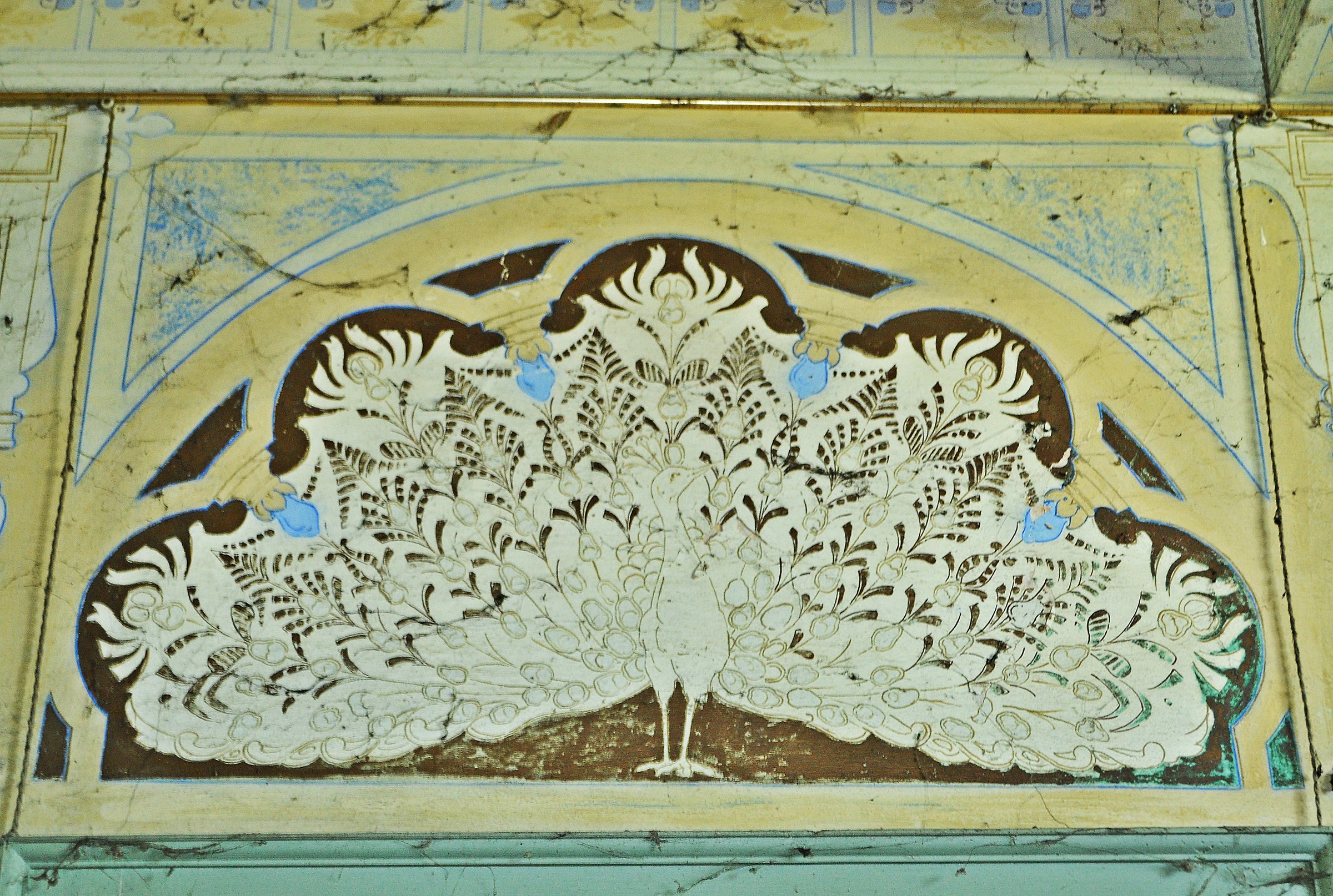 Pavoni as door openers