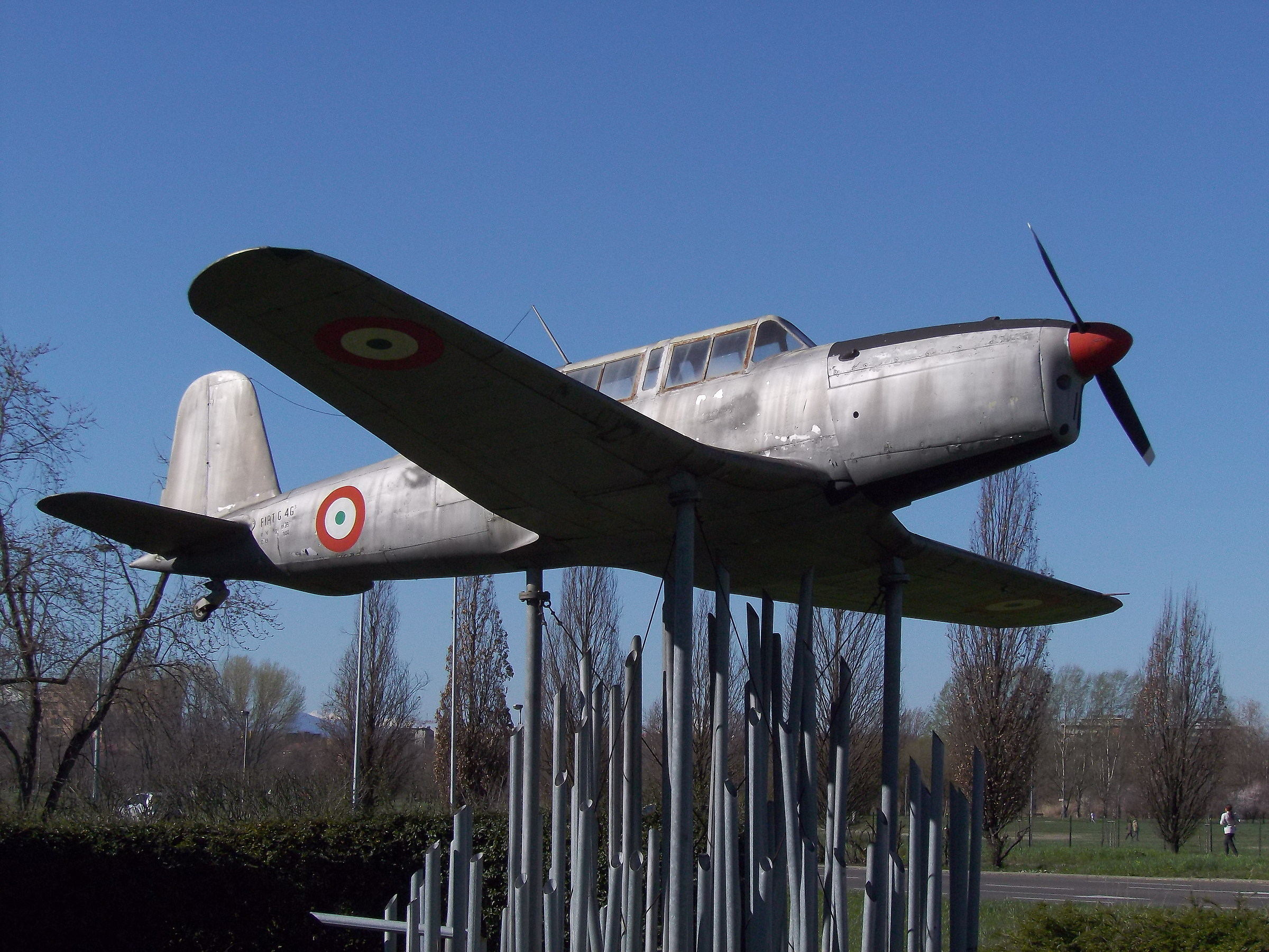 Onore agli avieri modenesi