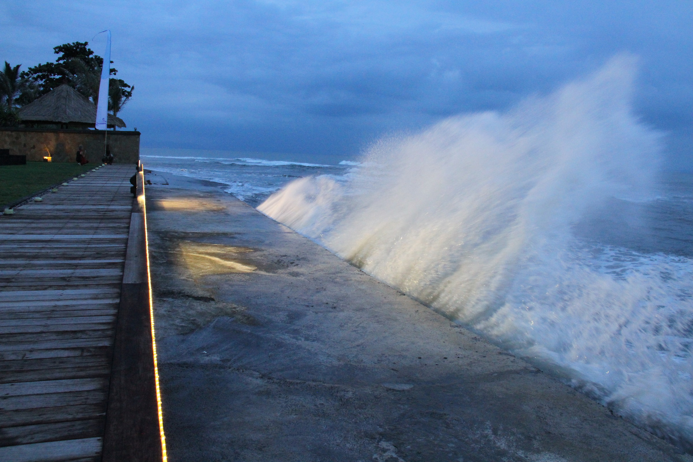 Wave wall at Bali