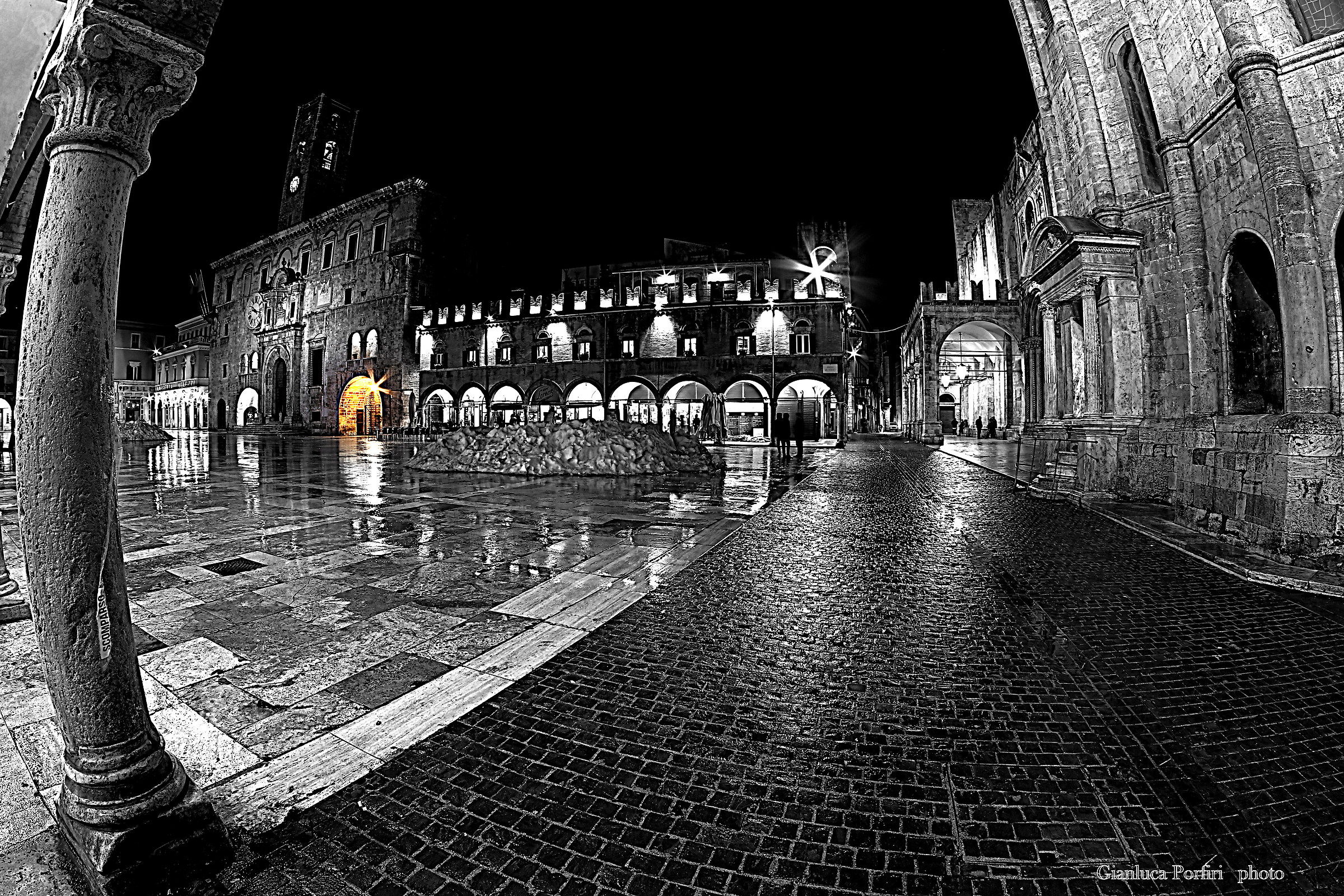 Piazza del Popolo - Ascoli Piceno