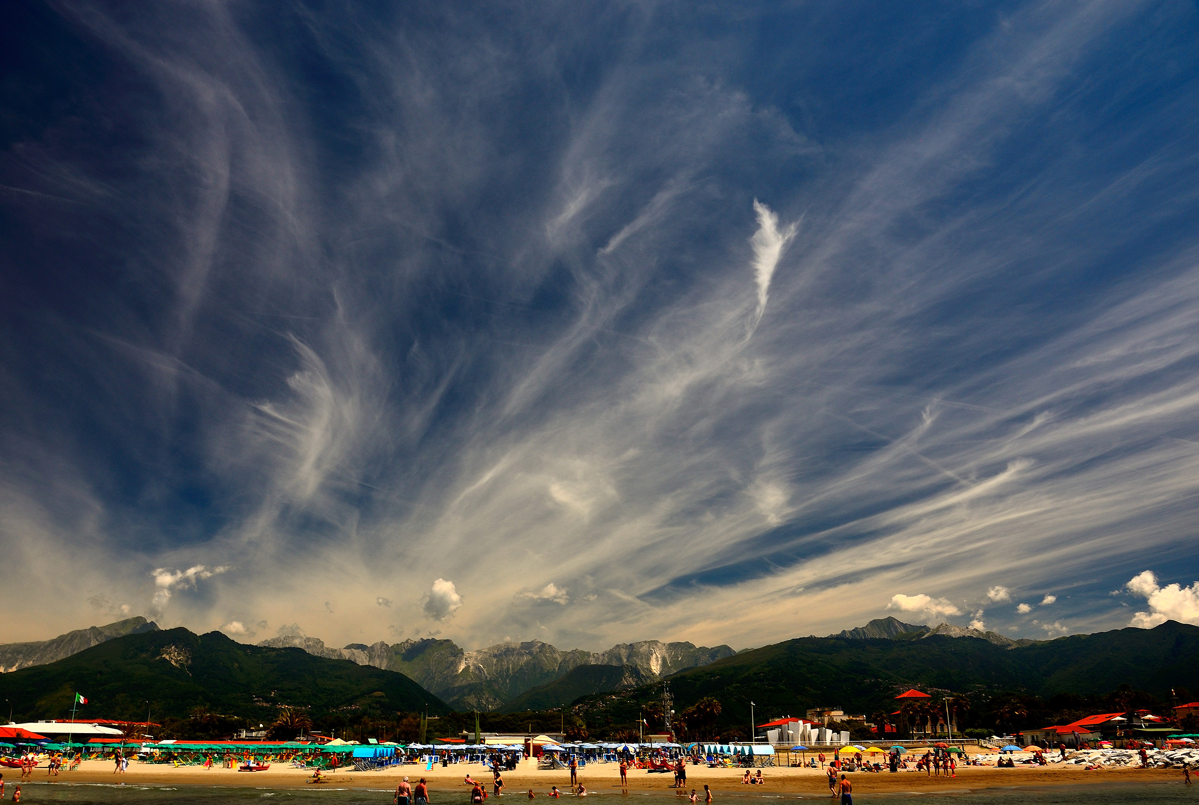 The clouds mimic what tells the wind