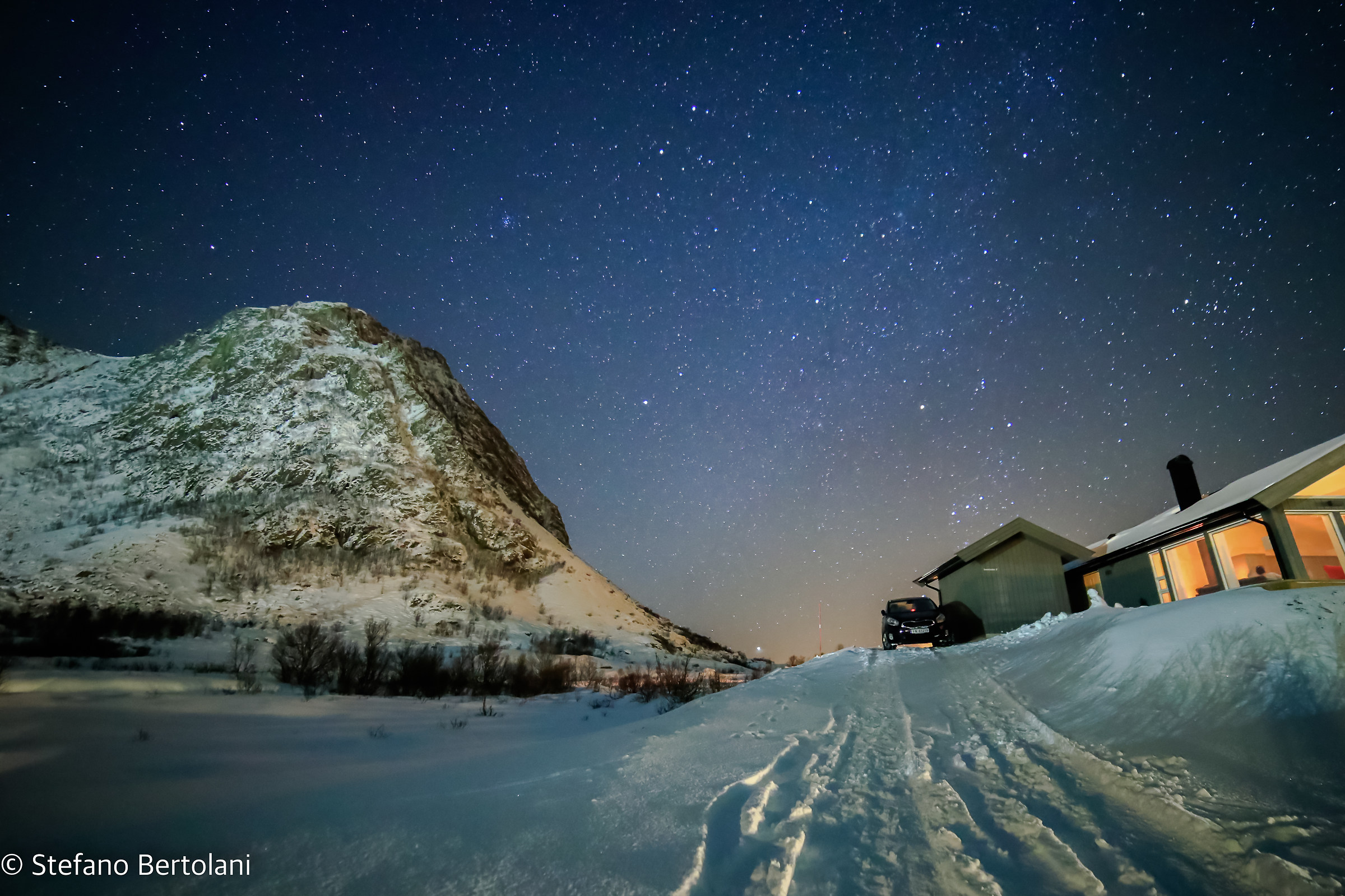 The house below the mountain