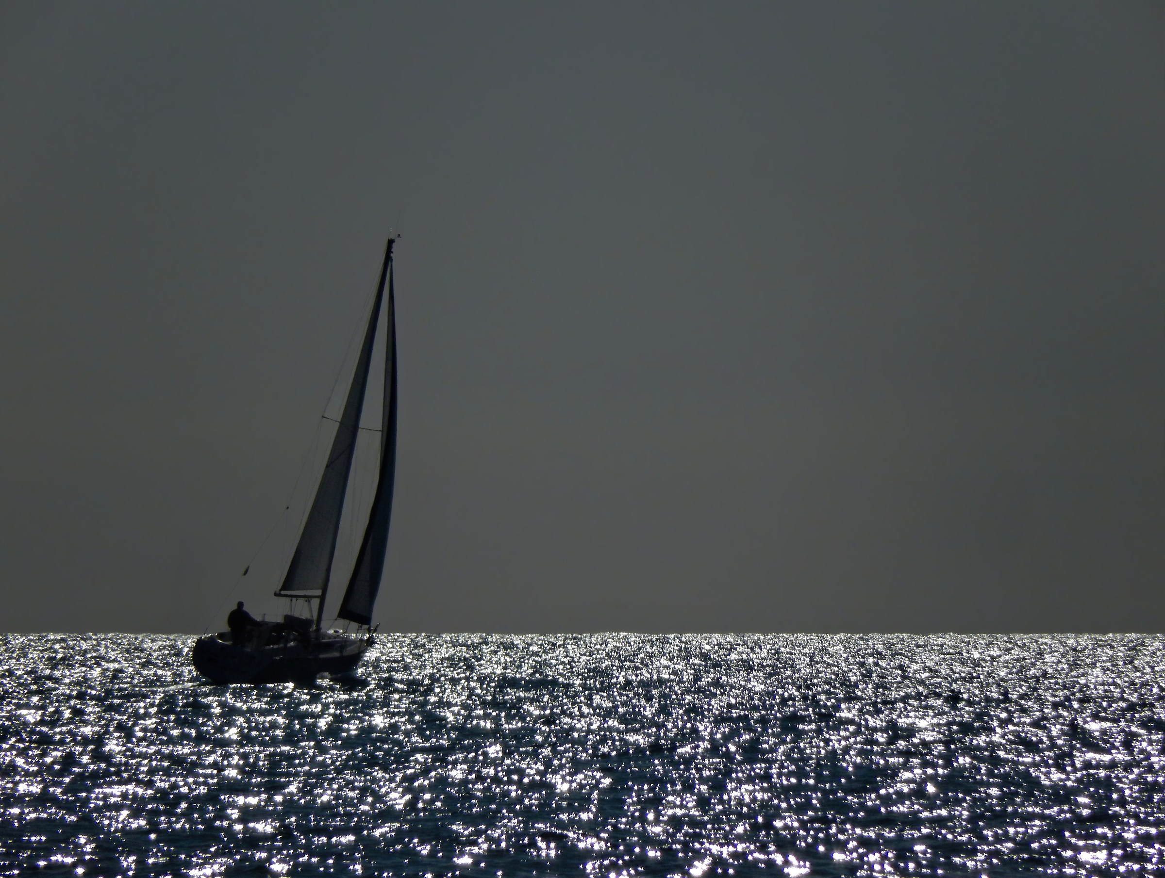 here where the sea shines ..