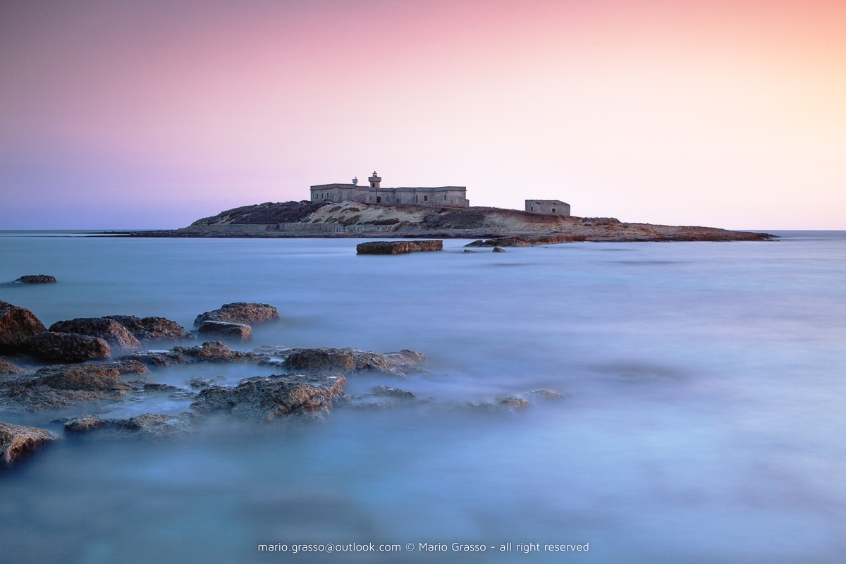 Island of current color