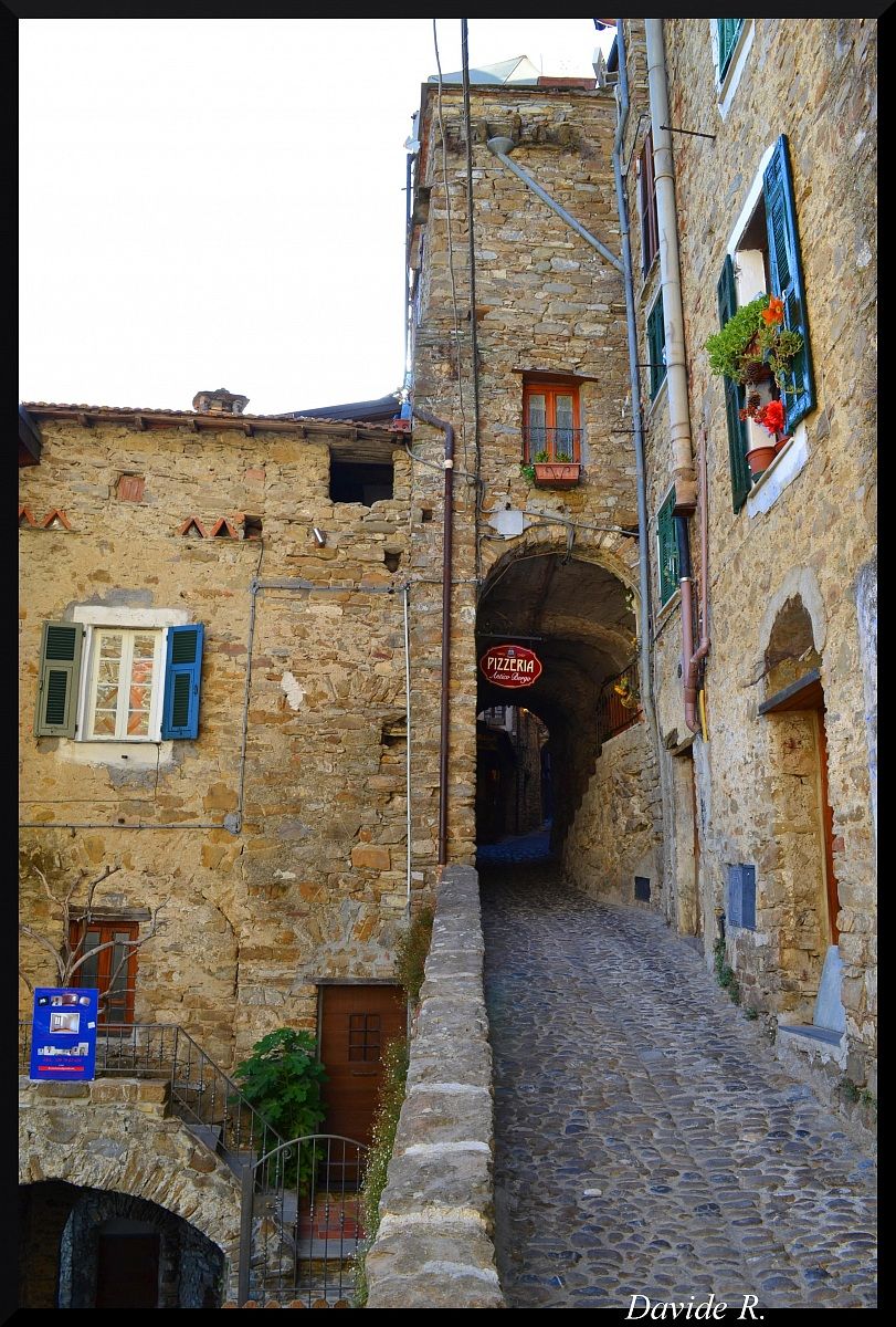 Apricale