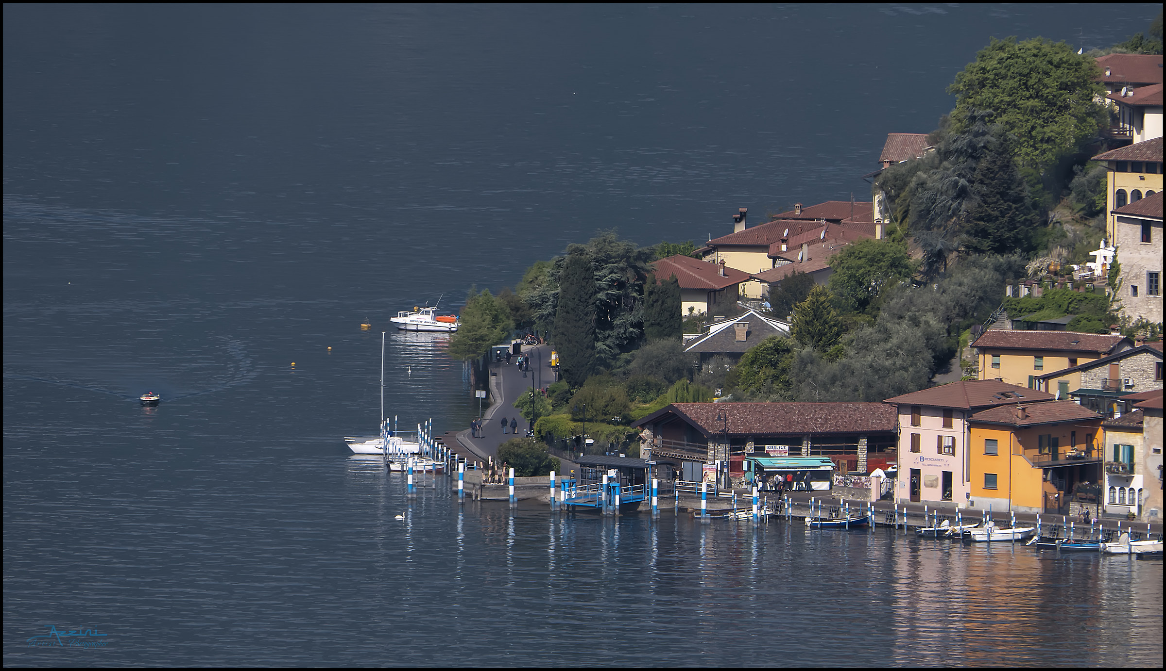 Zooming on the island