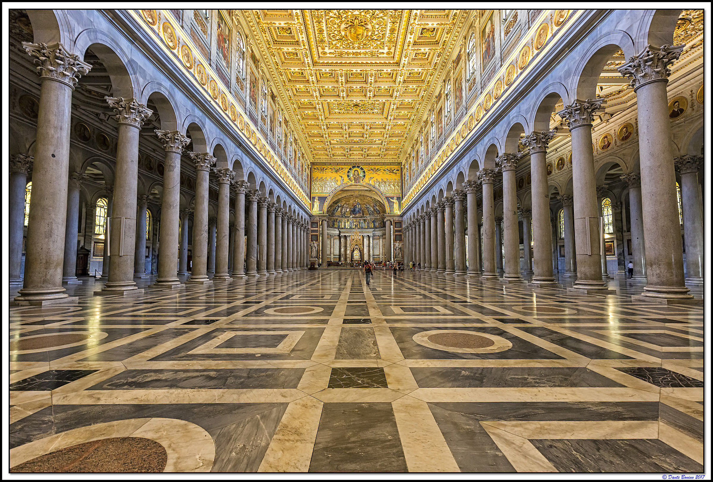 Interno della Basilica di San Paolo fuori le mura