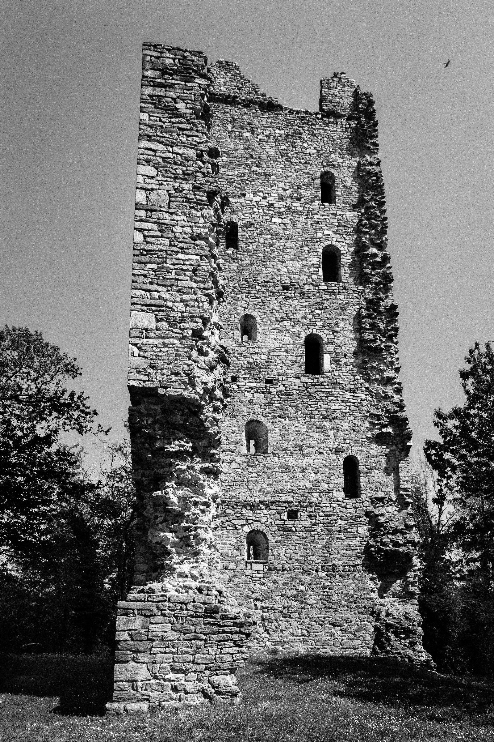 The tower that resists the centuries