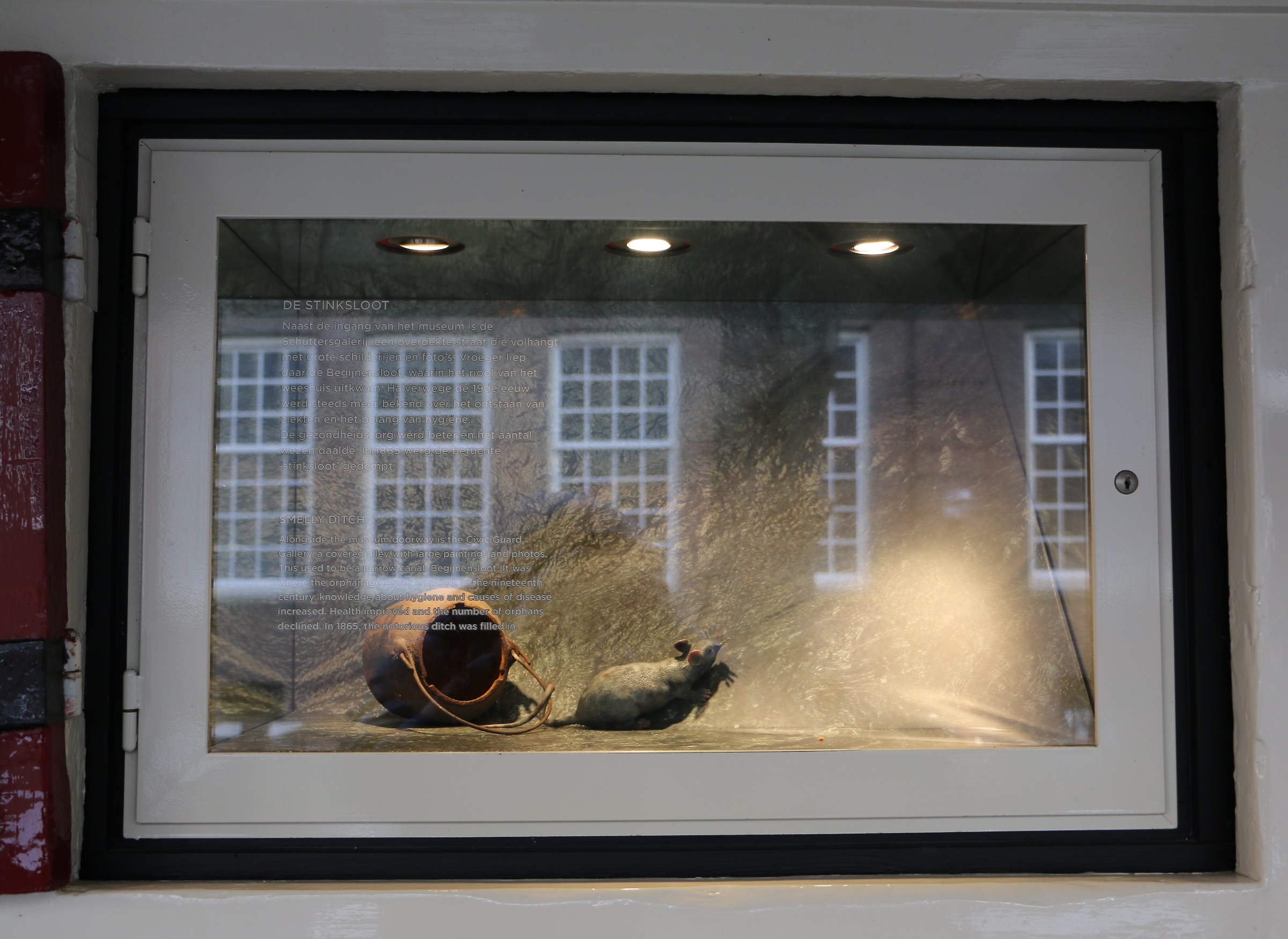 il fascino delle vetrine -- quattro --