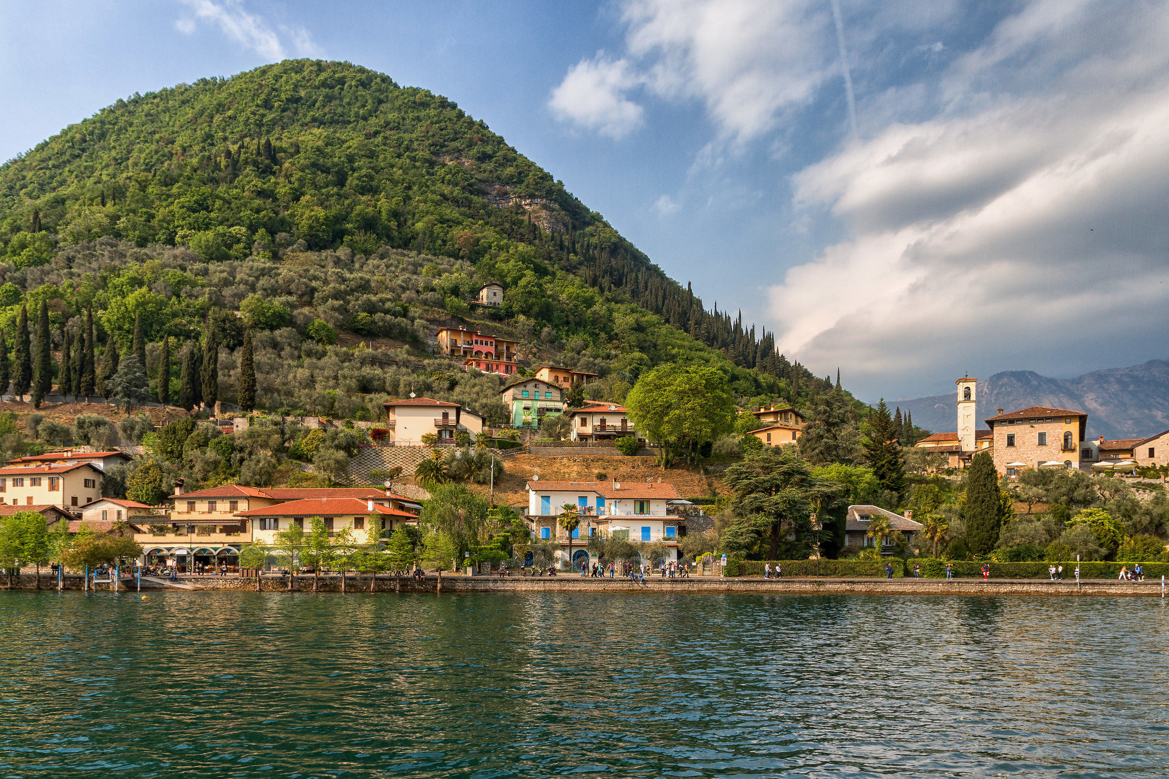 Primavera a Monte Isola