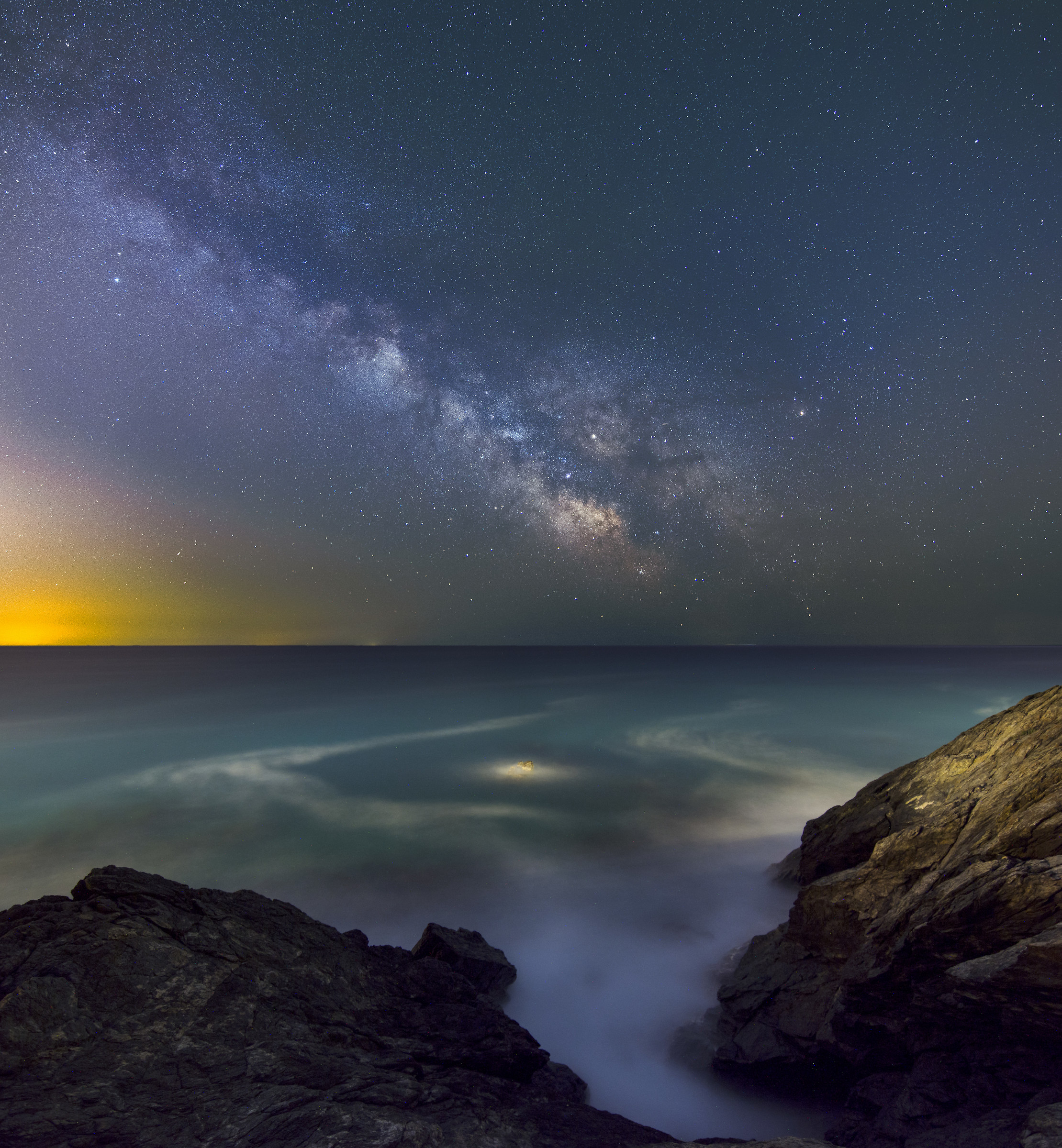 Cielo limpido, mare mosso.