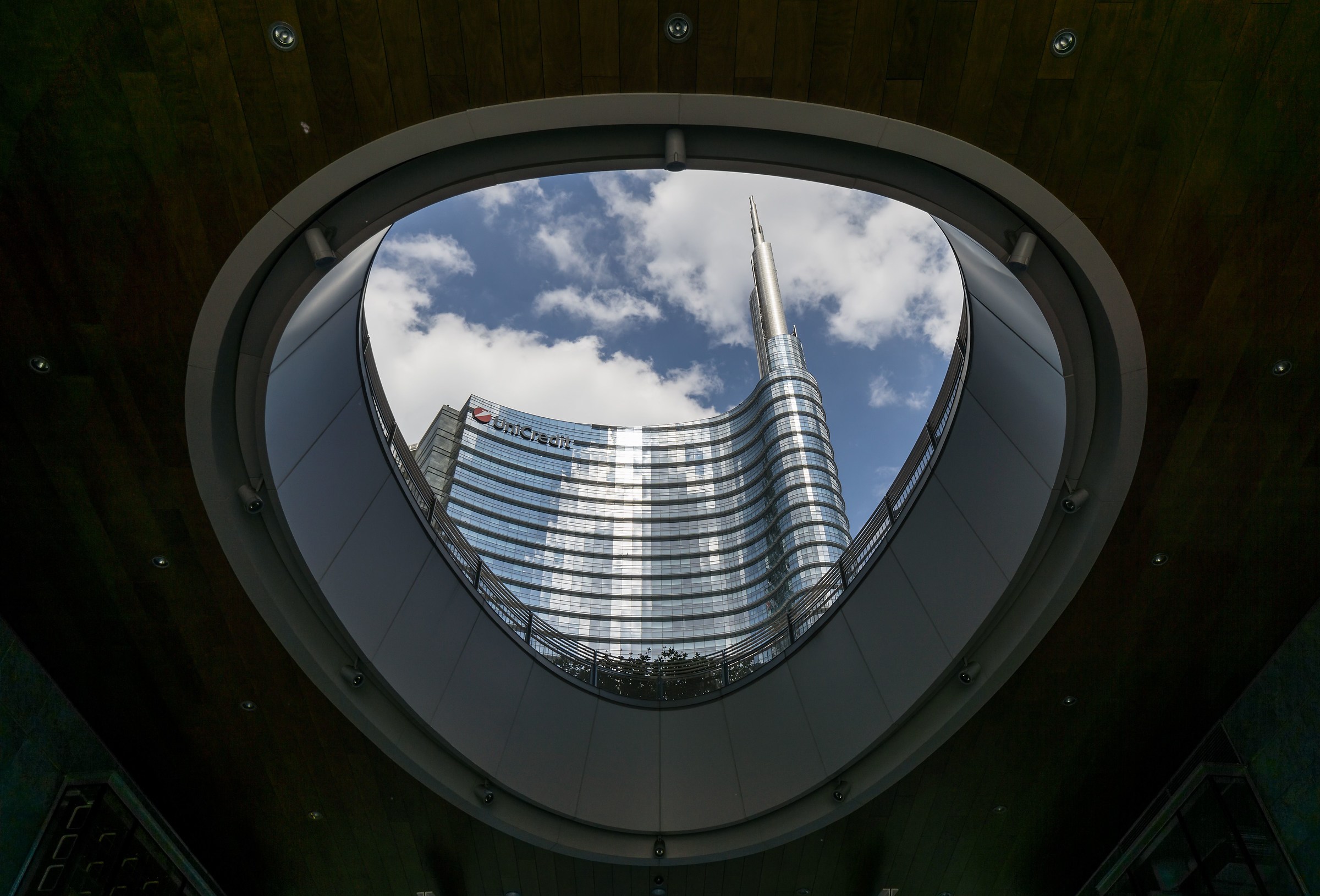 Piazza Gae Aulenti - Torre Unicredit A