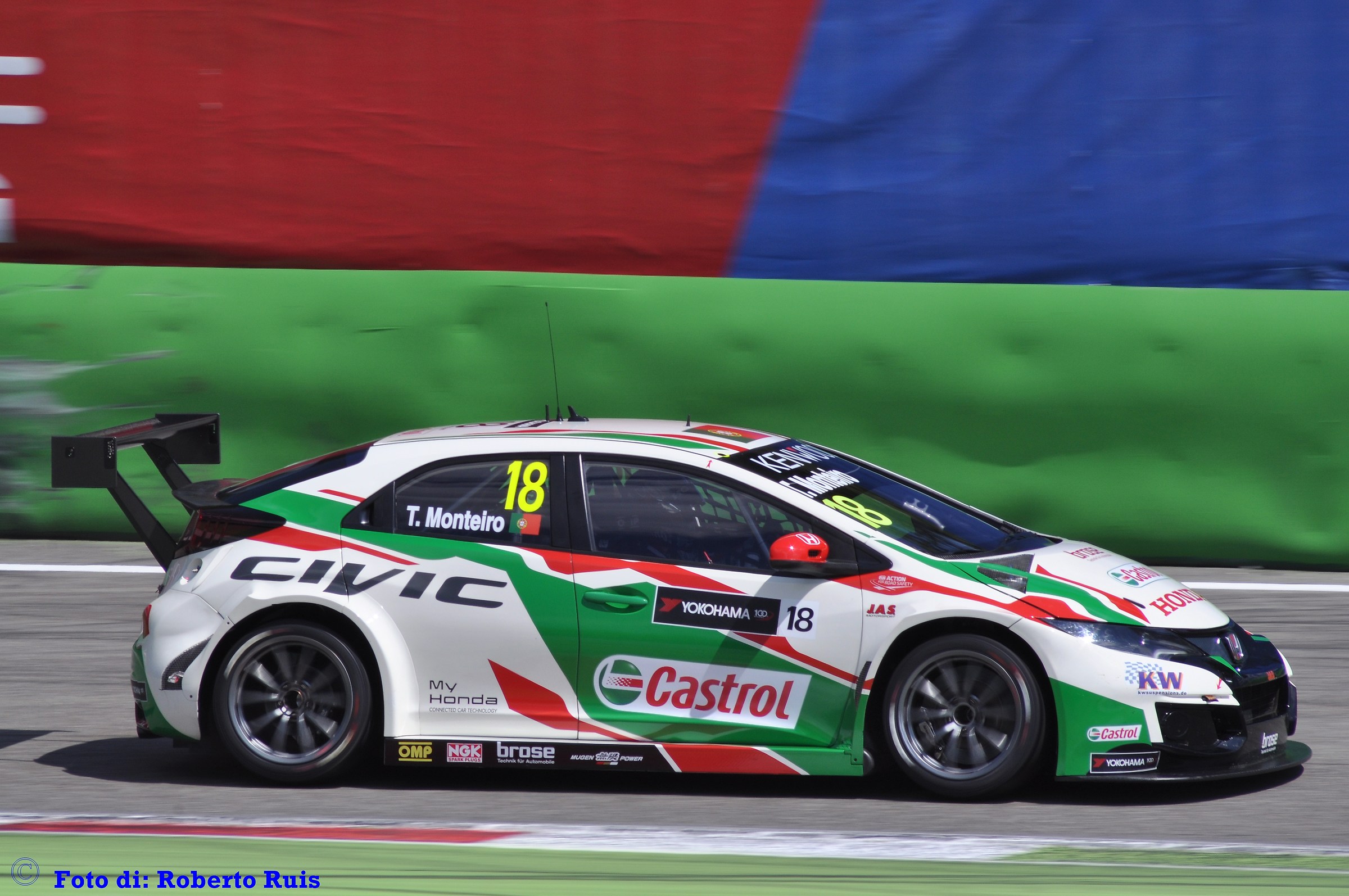fia wtcc- t.monteiro - honda civic wtcc