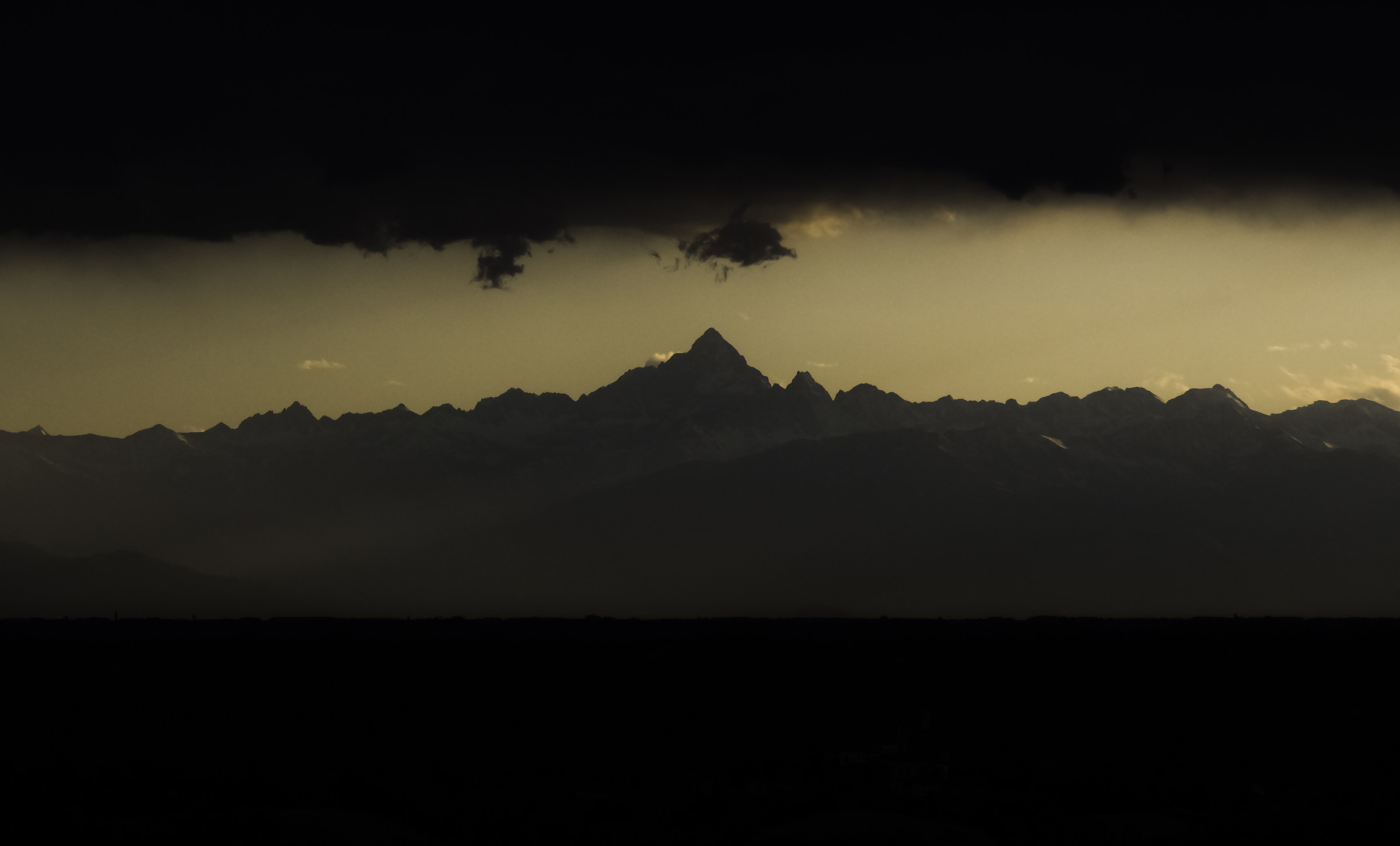 Odi et Arceo profanum vulgus