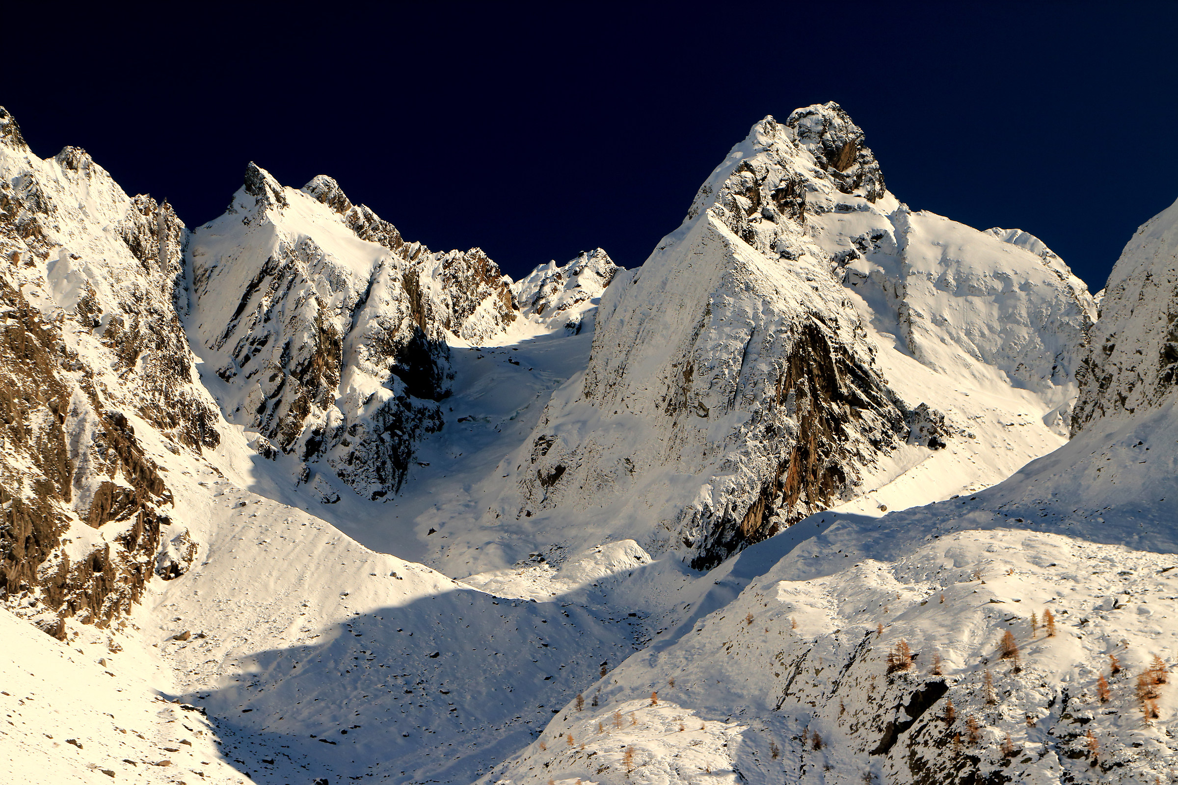 The whitewashed Scais