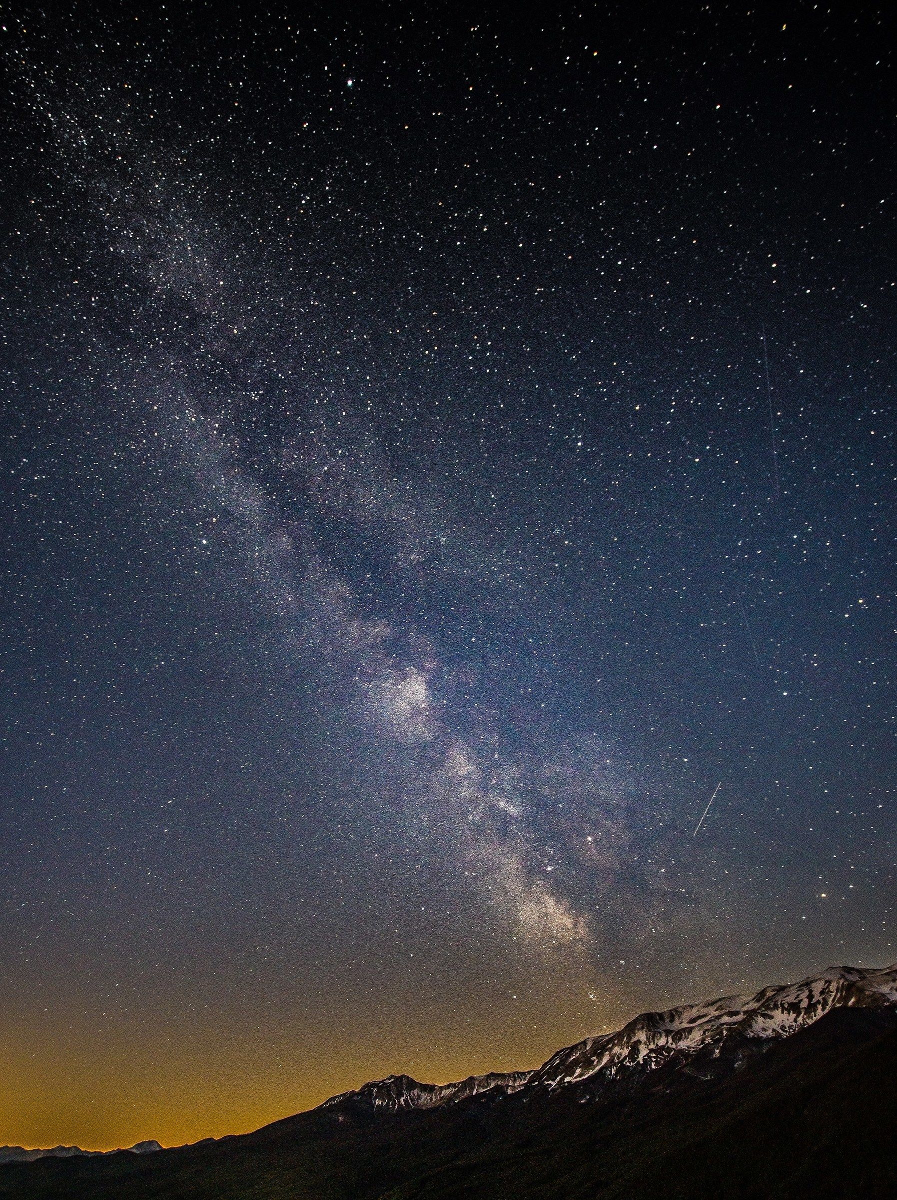 Under Monte Cusna v2 - Review pp