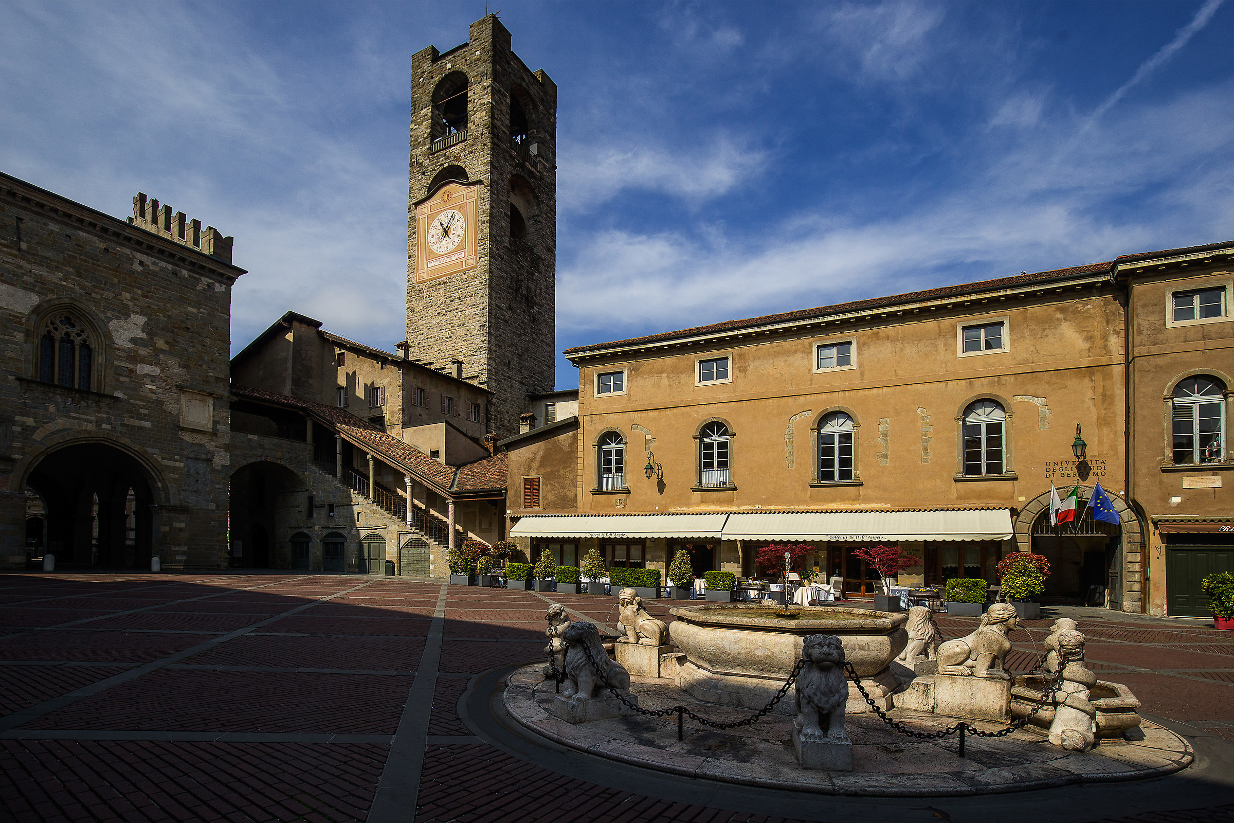 Bergamo Città Alta - La Piazza Vecchia