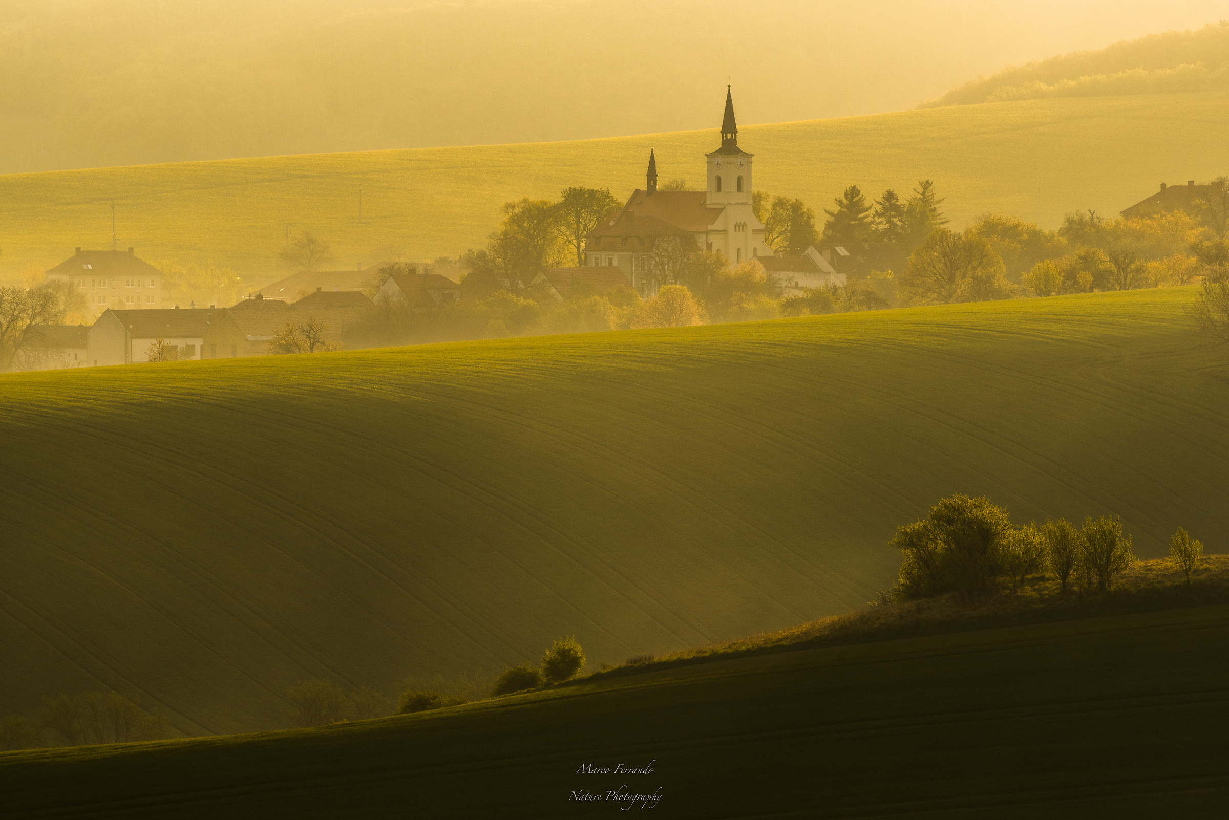 Prime lights on Věte?ov - South Moravia