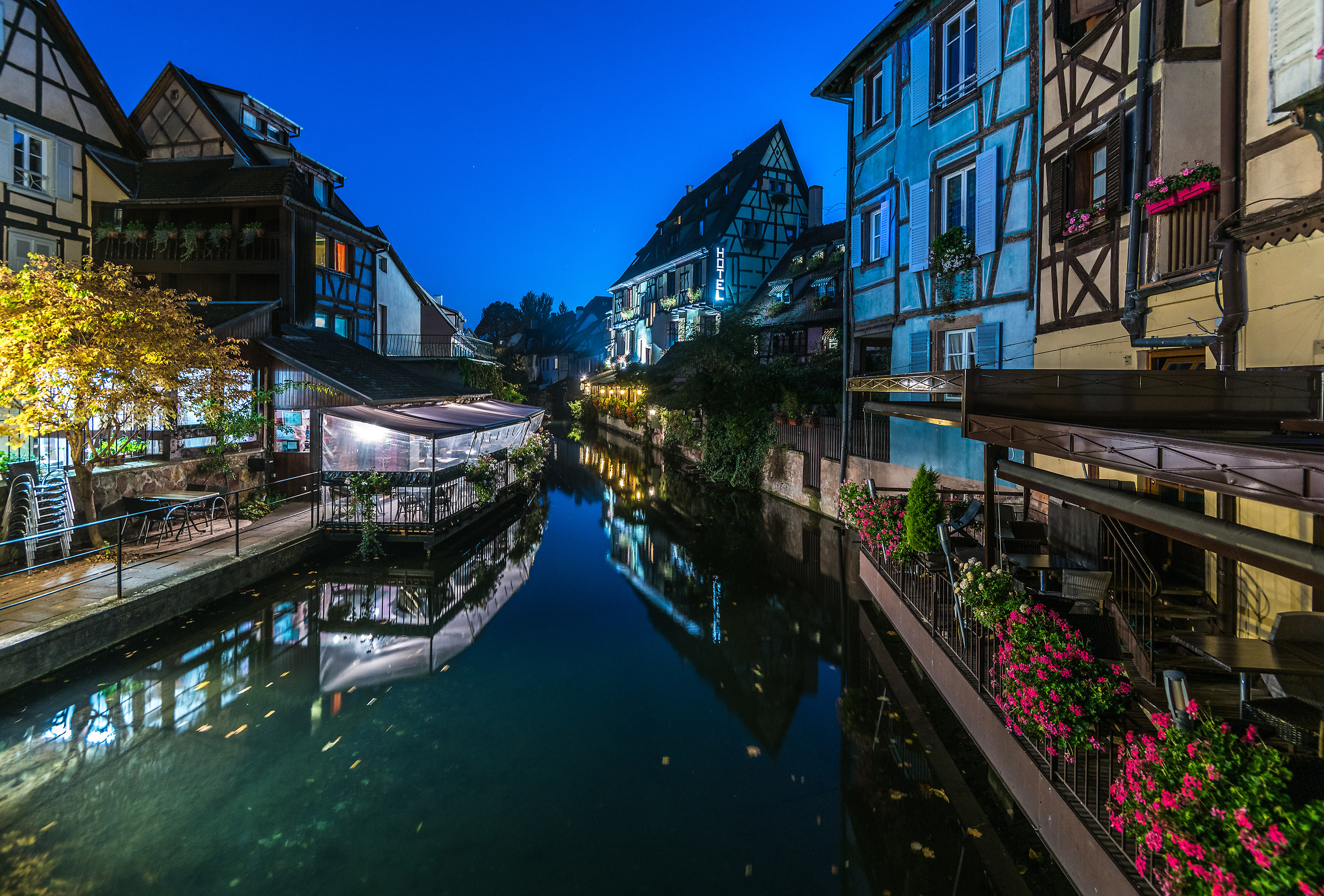 Alsazia: Colmar la piccola Venezia. Ora blu