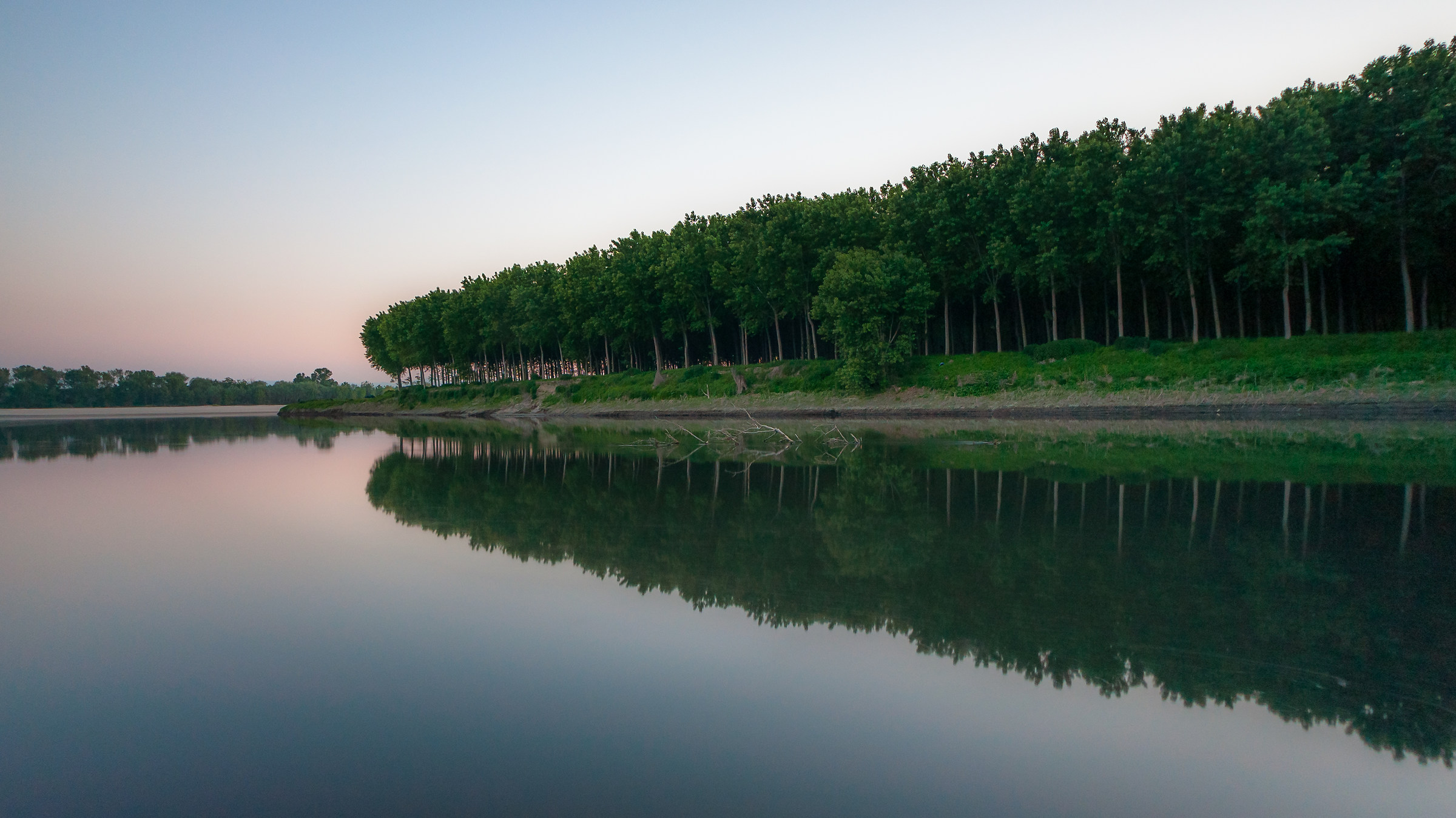The Lambro River flows into the Po at Corte S. Andrea (LO)
