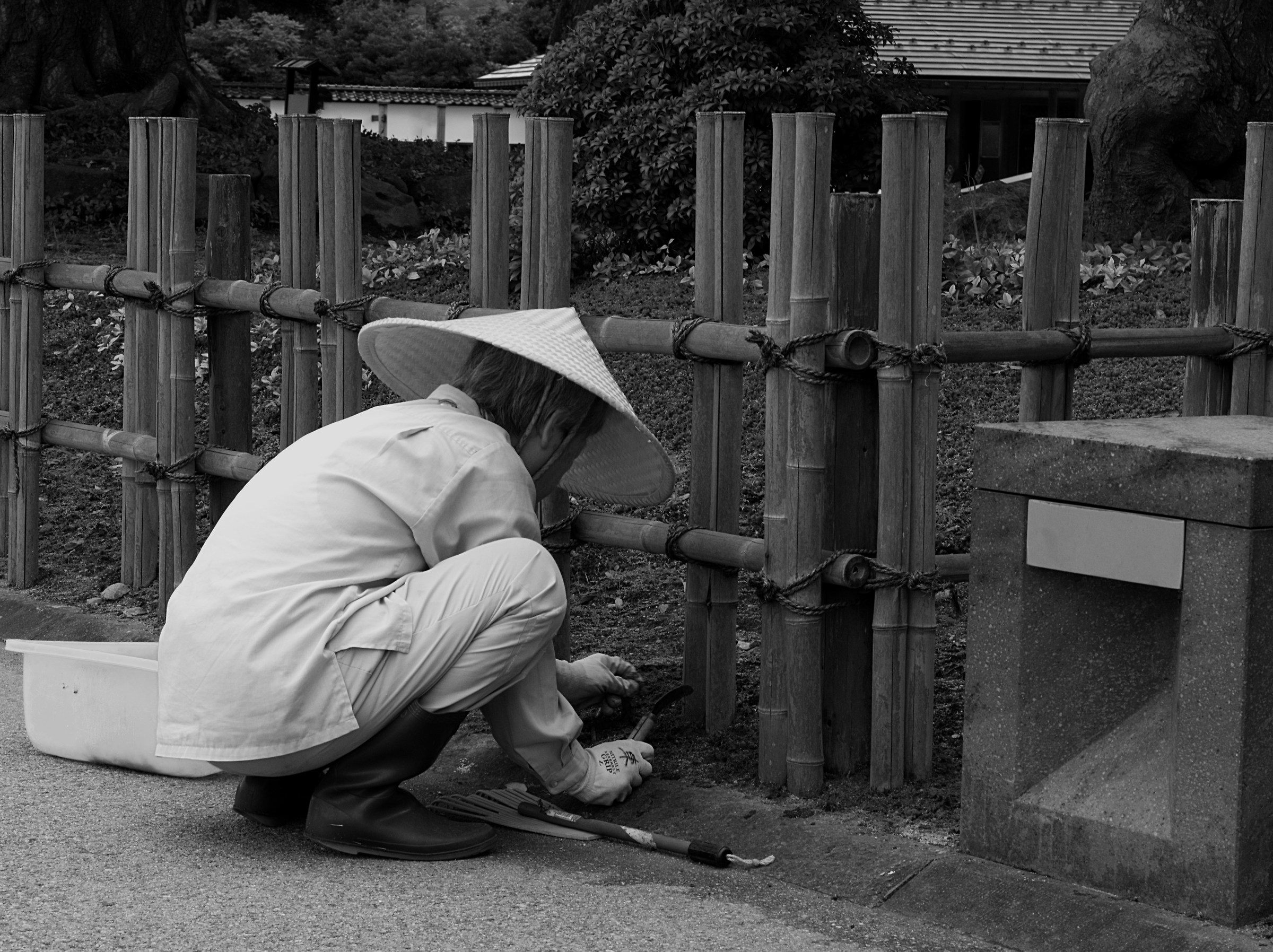 Kenroku-en Garden Worker