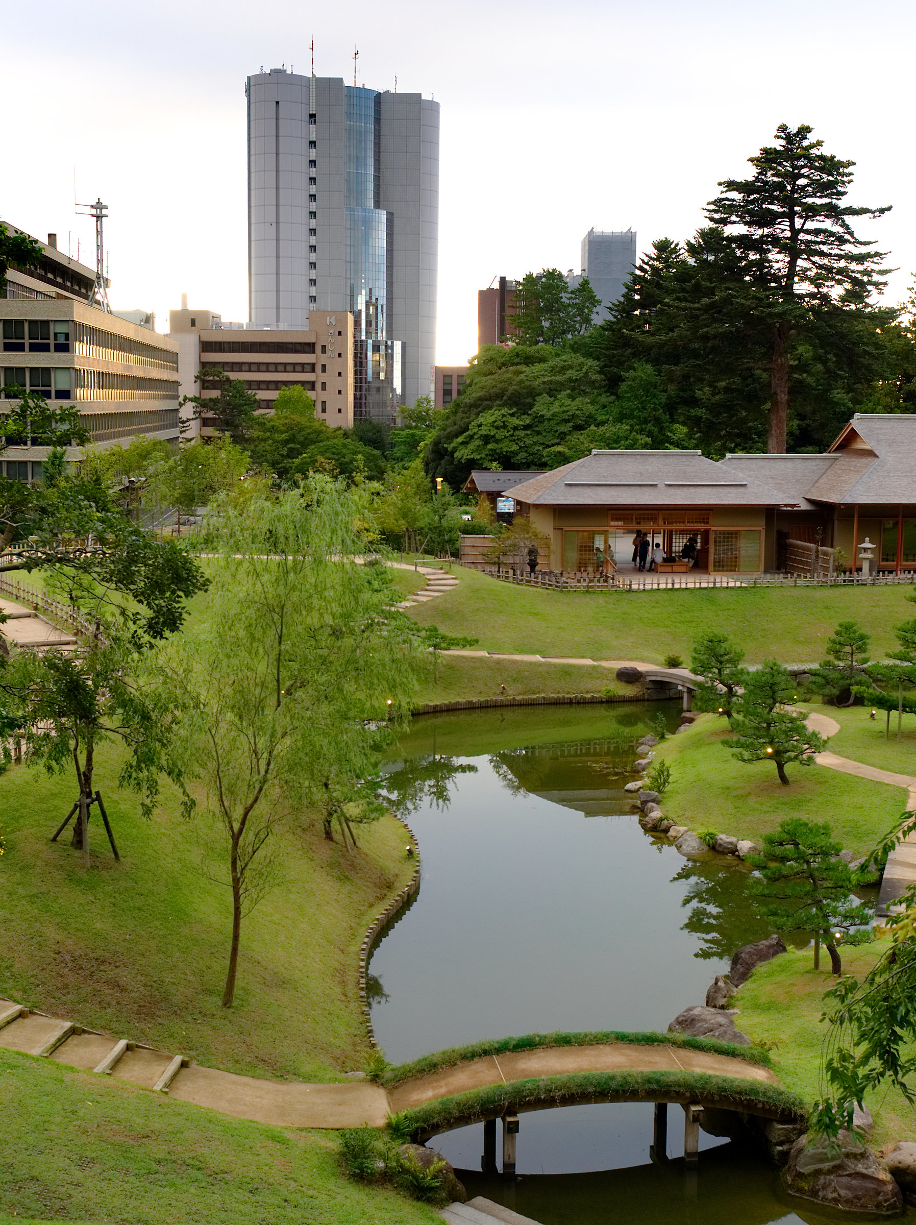 Garden seen from the entrance to the Kanazawa Castle