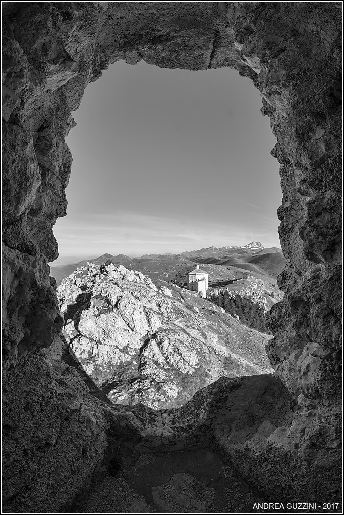 A window on the Great Horn (Rocca Calascio)