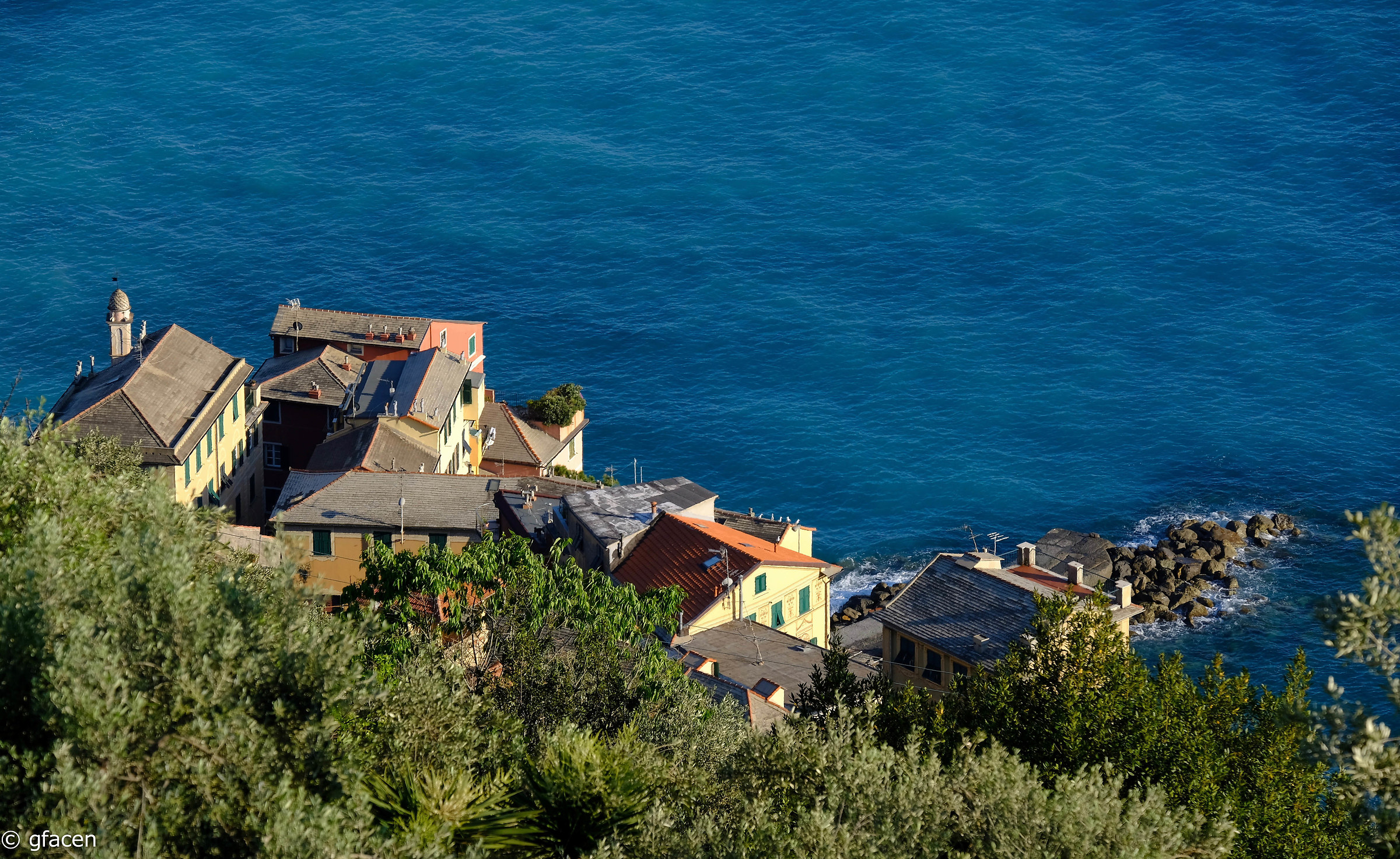 e per cielo un mare blu