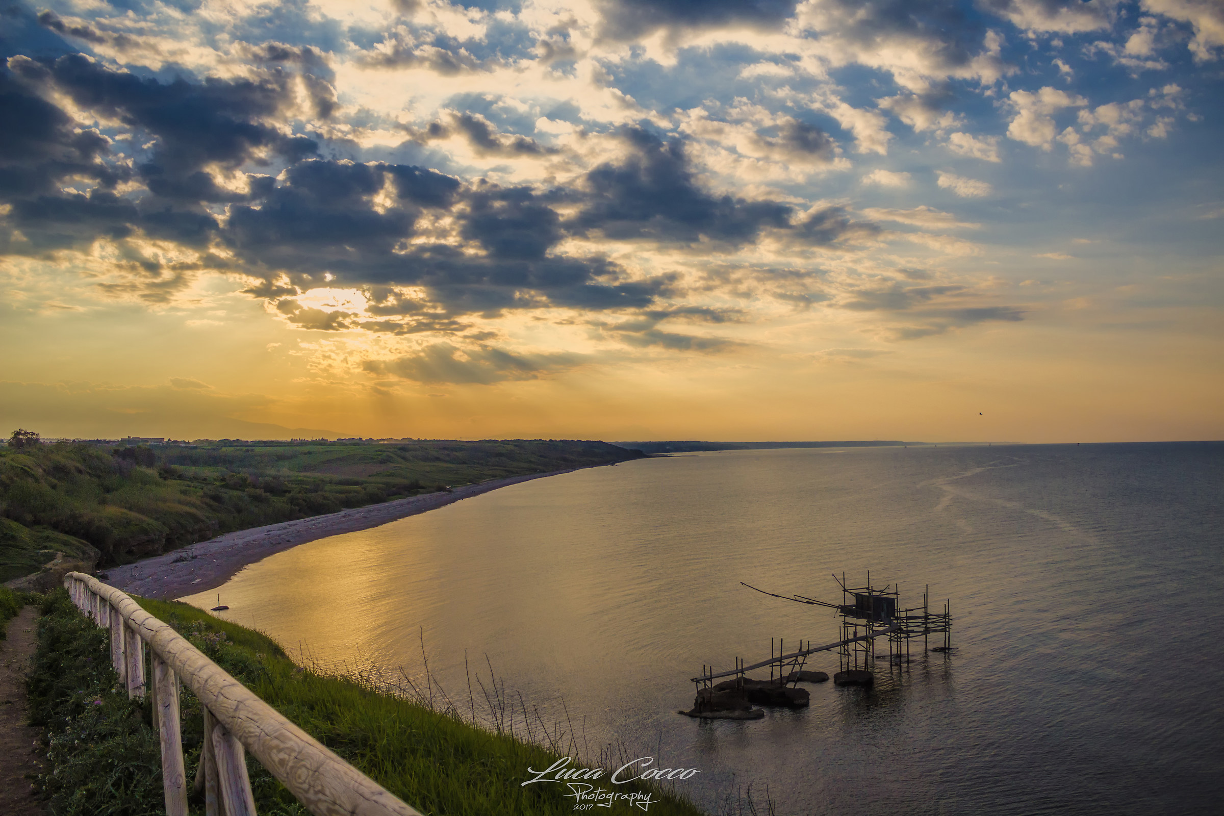 Tramonto sul trabocco di Punta Aderci, Vasto (ch)