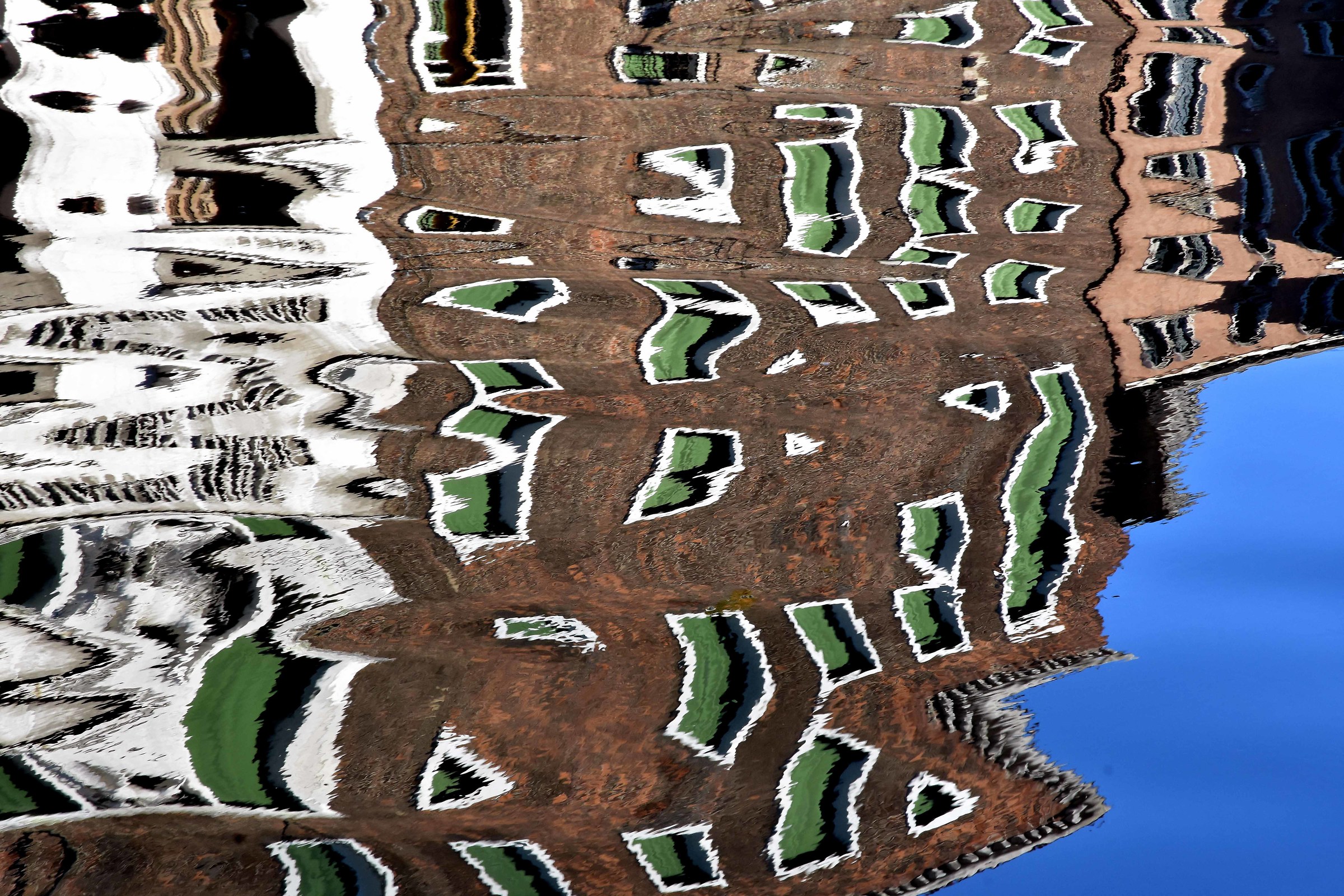 Riflessi e colori a Burano