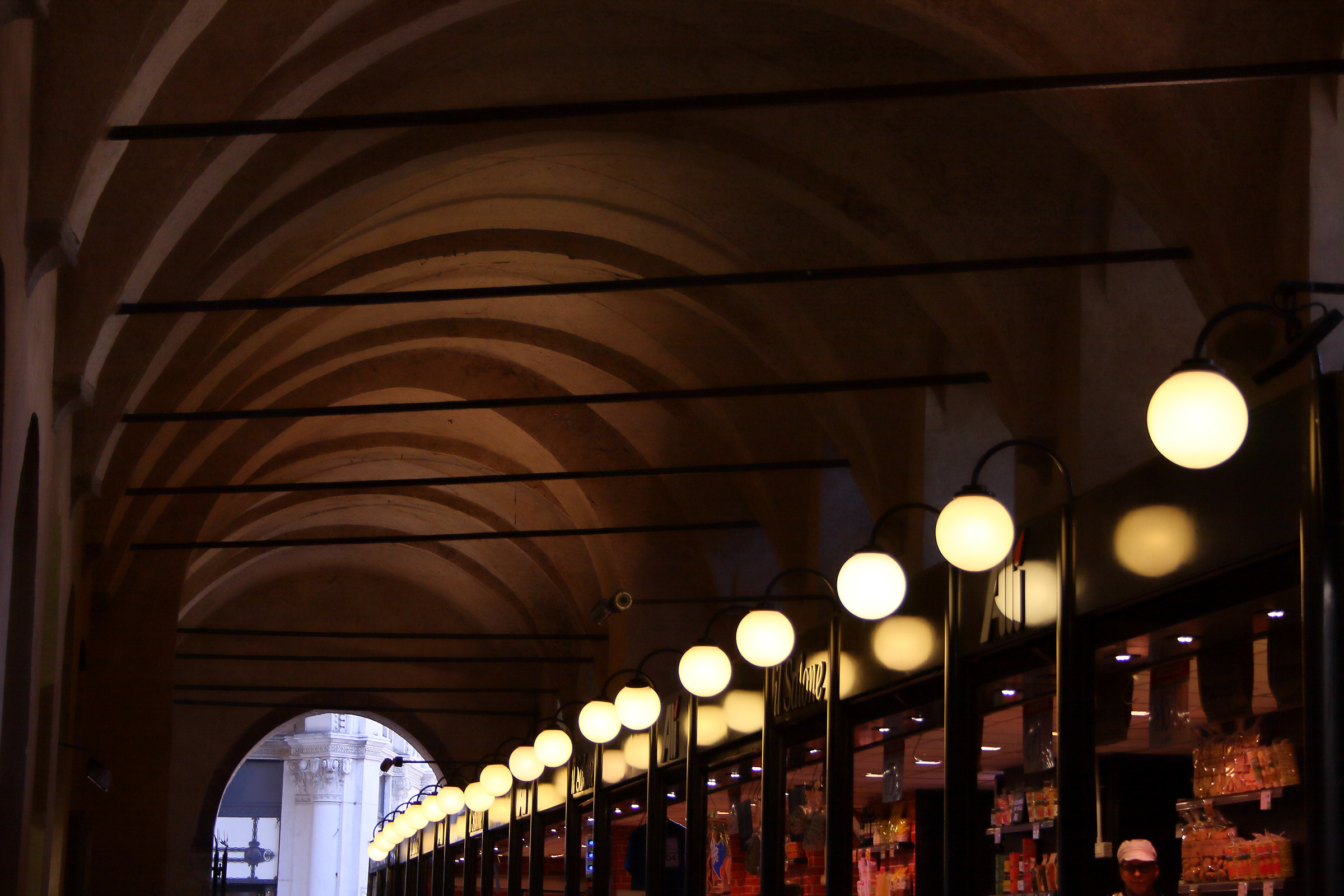 I portici di Piazza delle erbe a Padova