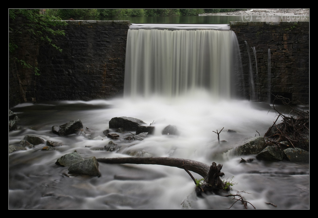 Cascata... tinta sul verde