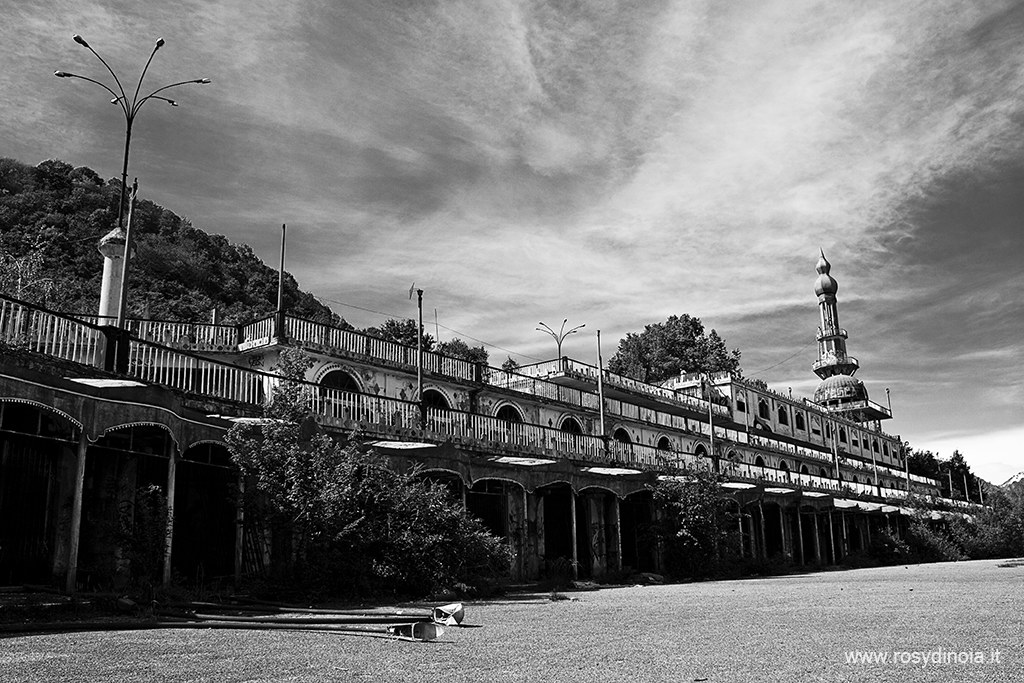 Consonno, la città fantasma.