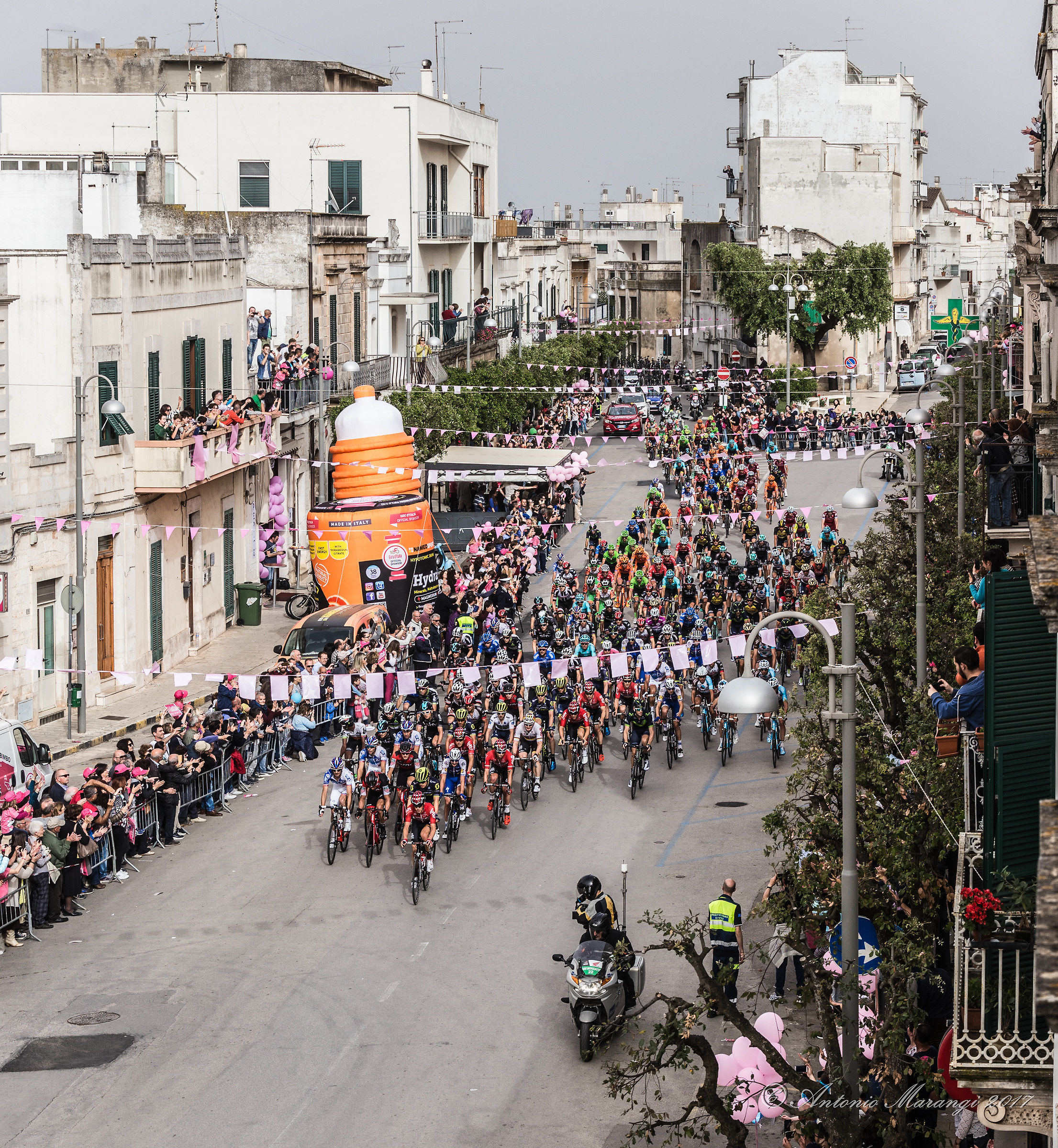 Centennial edition of italy passes by cisternino