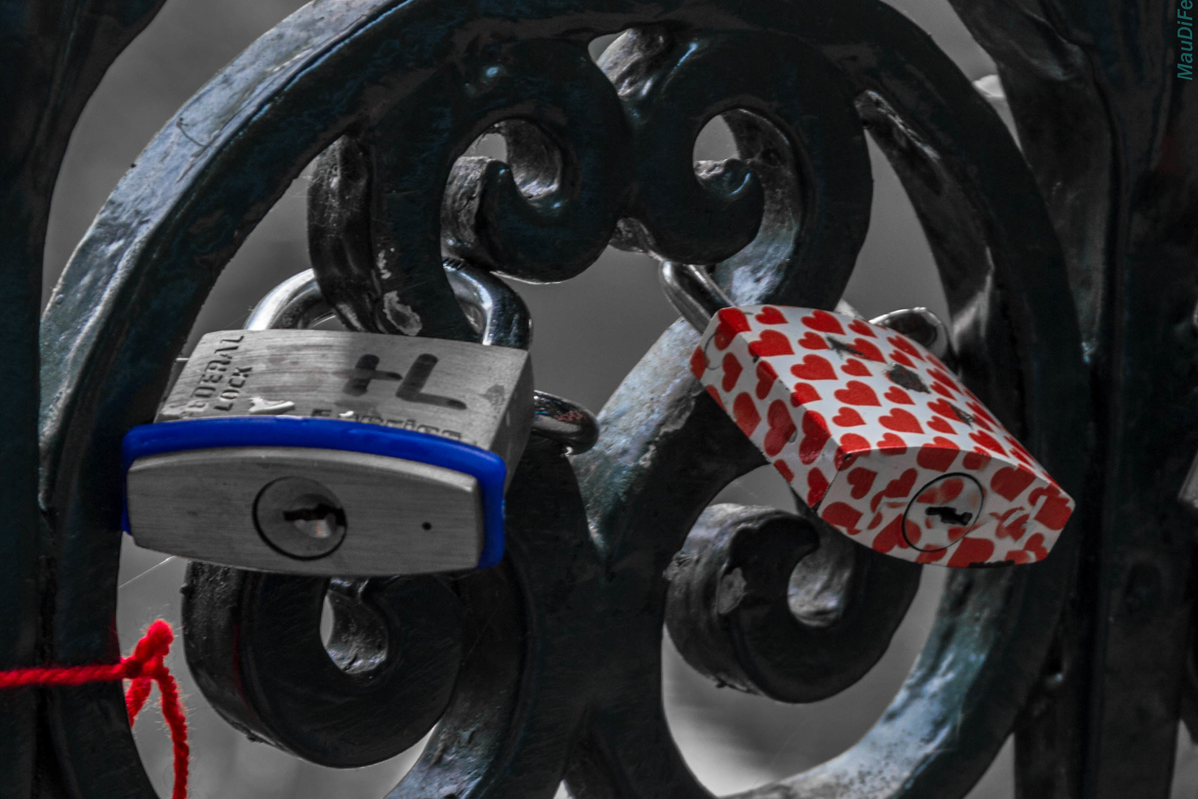 Lock the Love... Impossible!!!