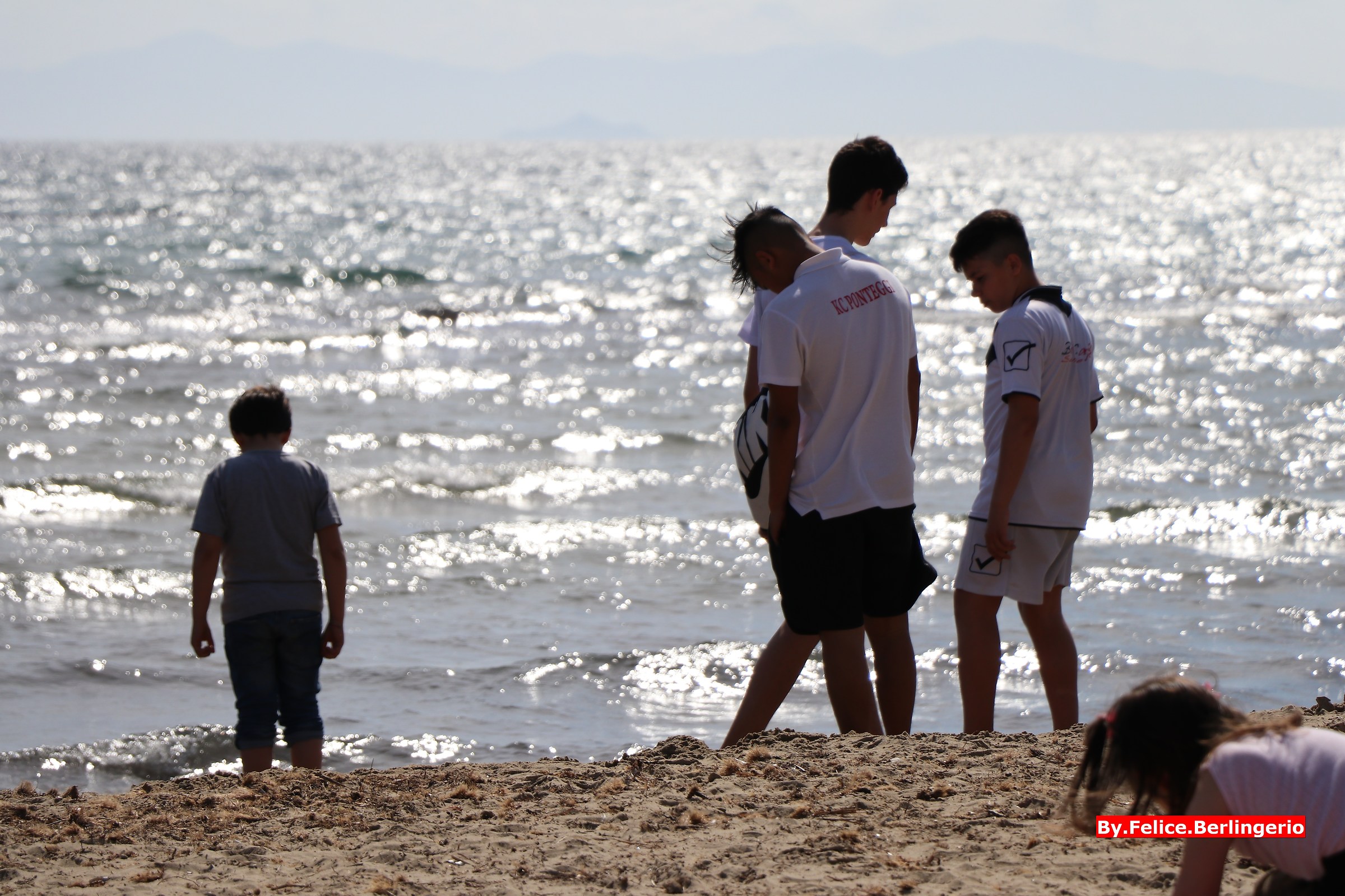 Ragazzi in spiaggia