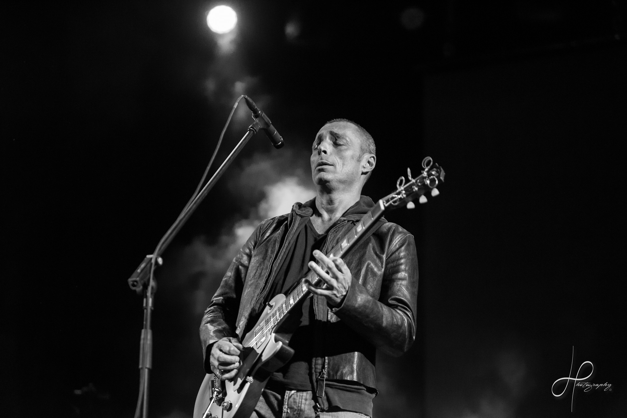 Alex Britti live on August 12, 2016 in Ciavitanova Marche