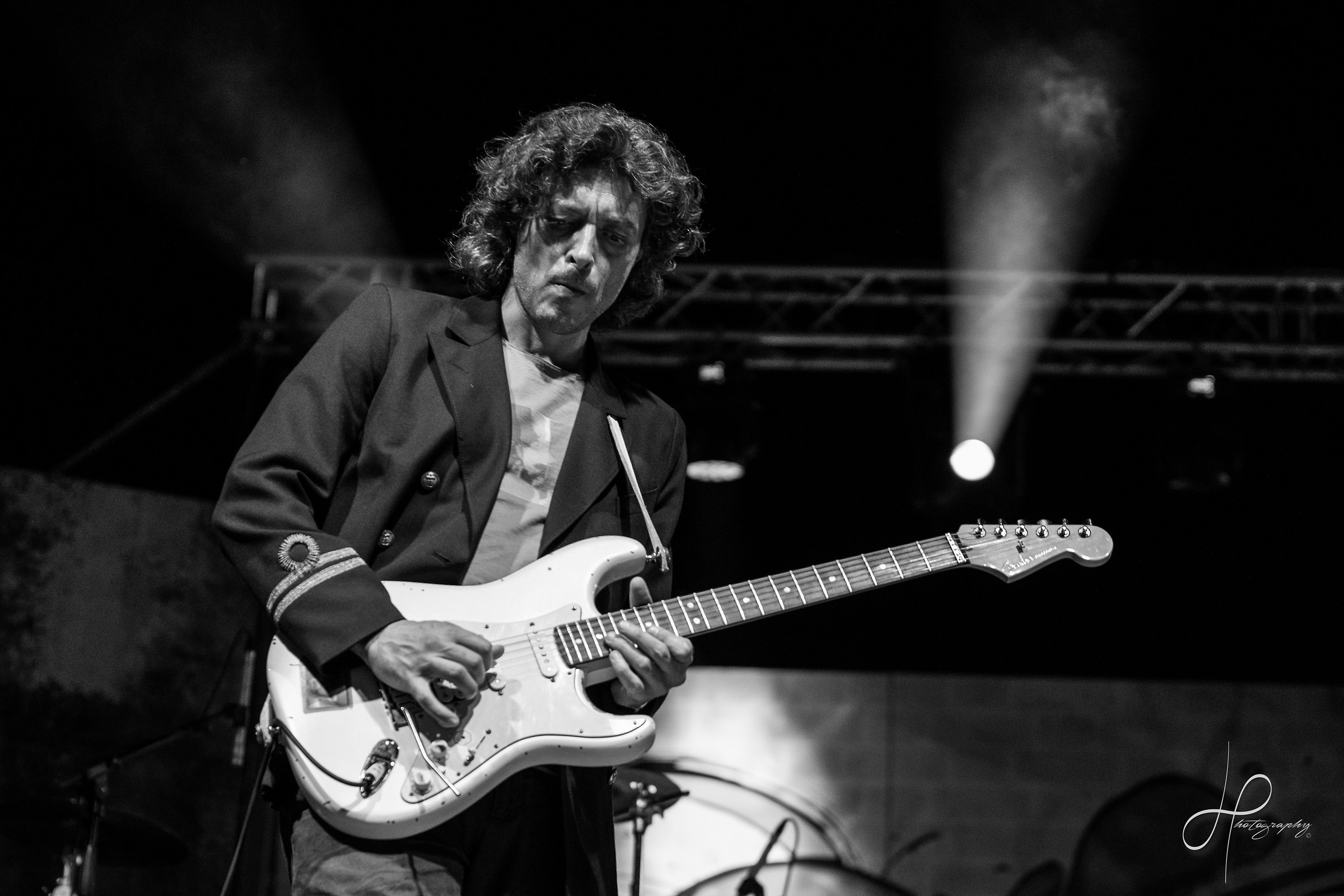 Federico Poggipollini with the Marlon Brando Band