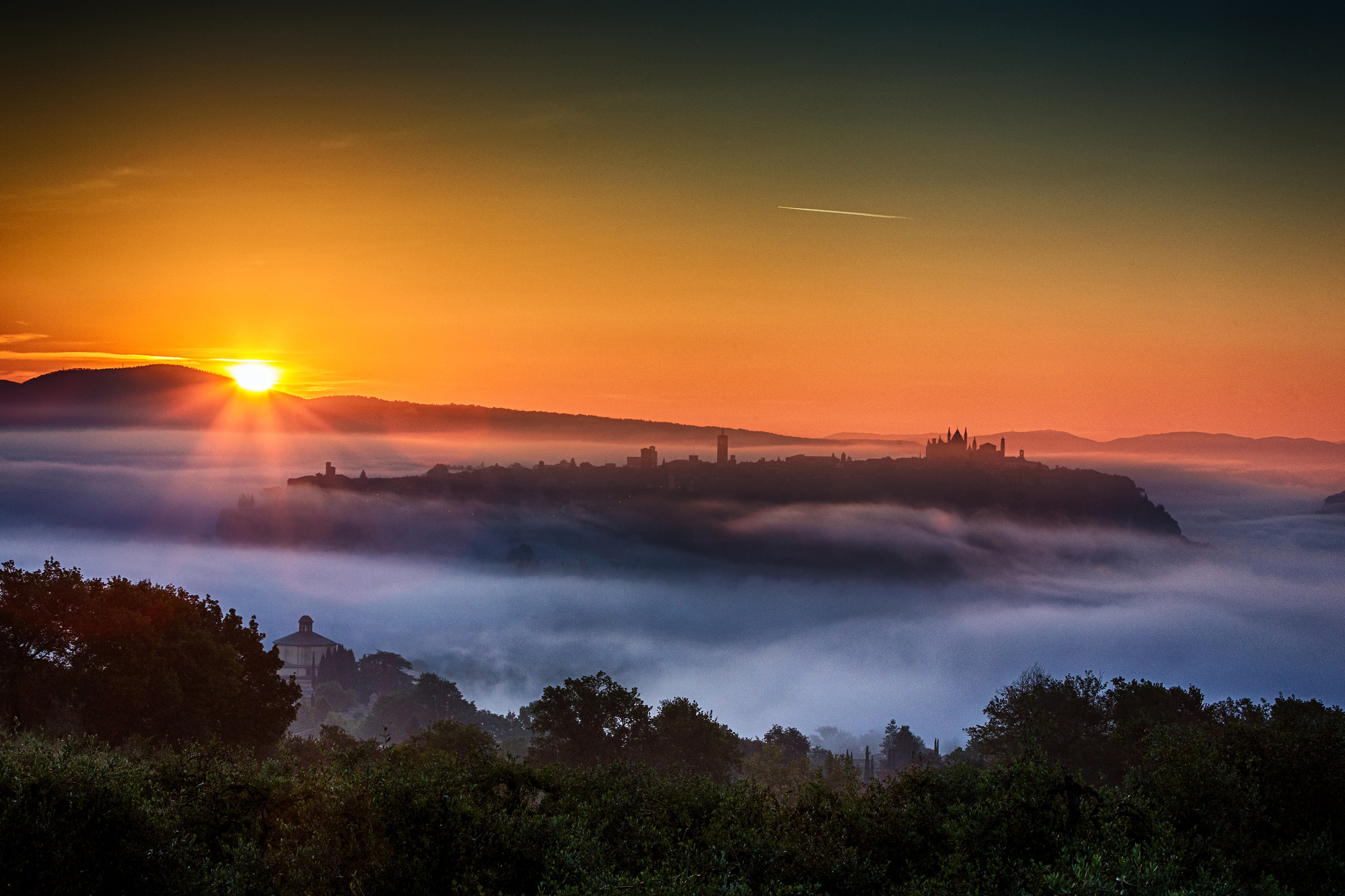 Sunrise on Orvieto