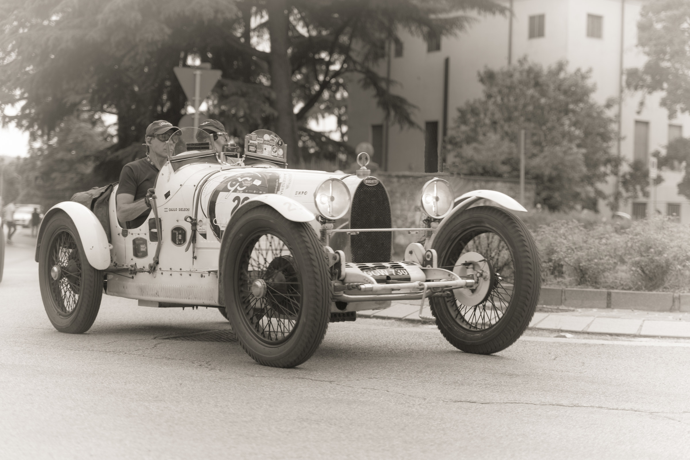 1000 Miles History 2